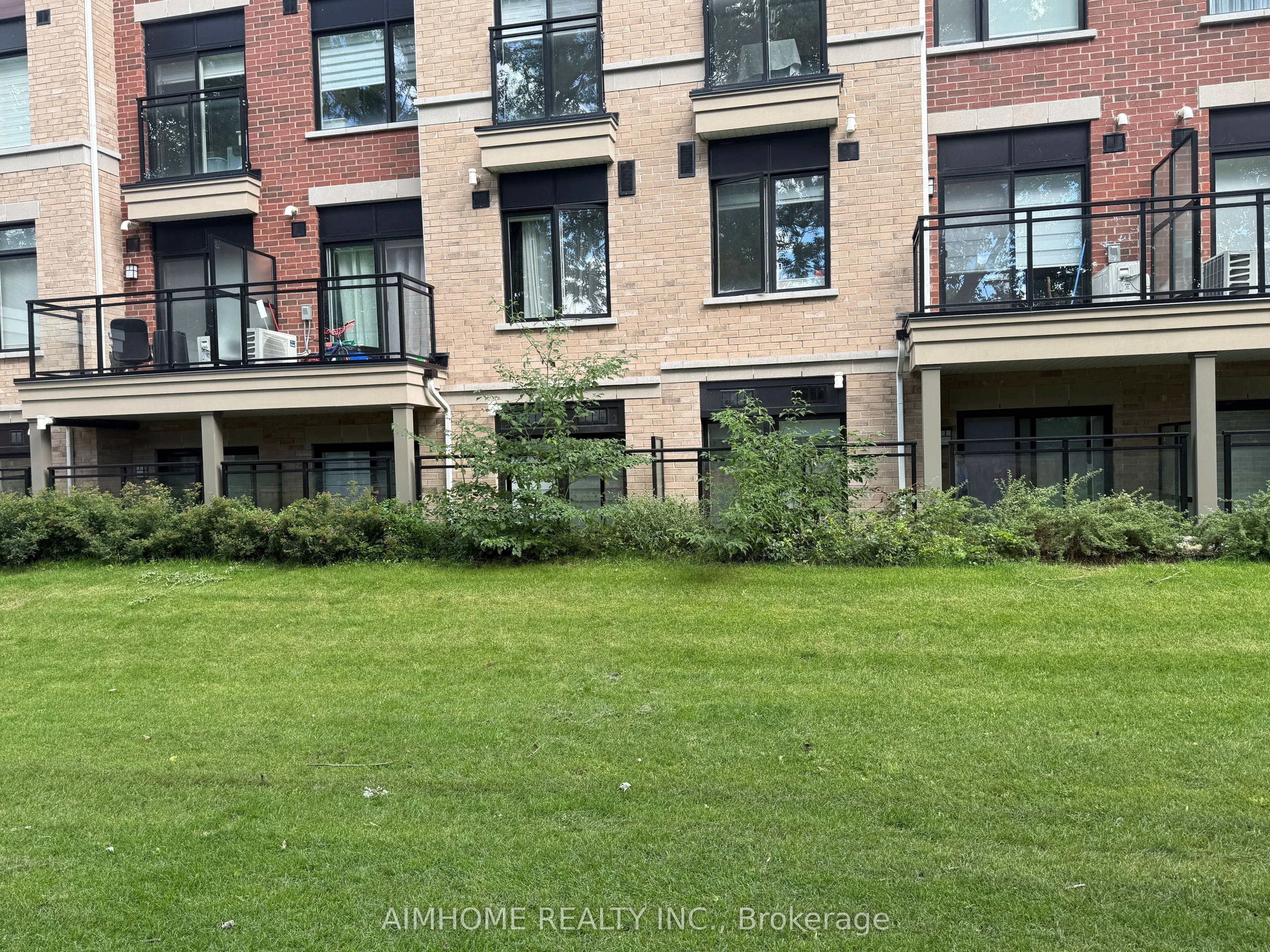 58 Elizabeth Street S #2203