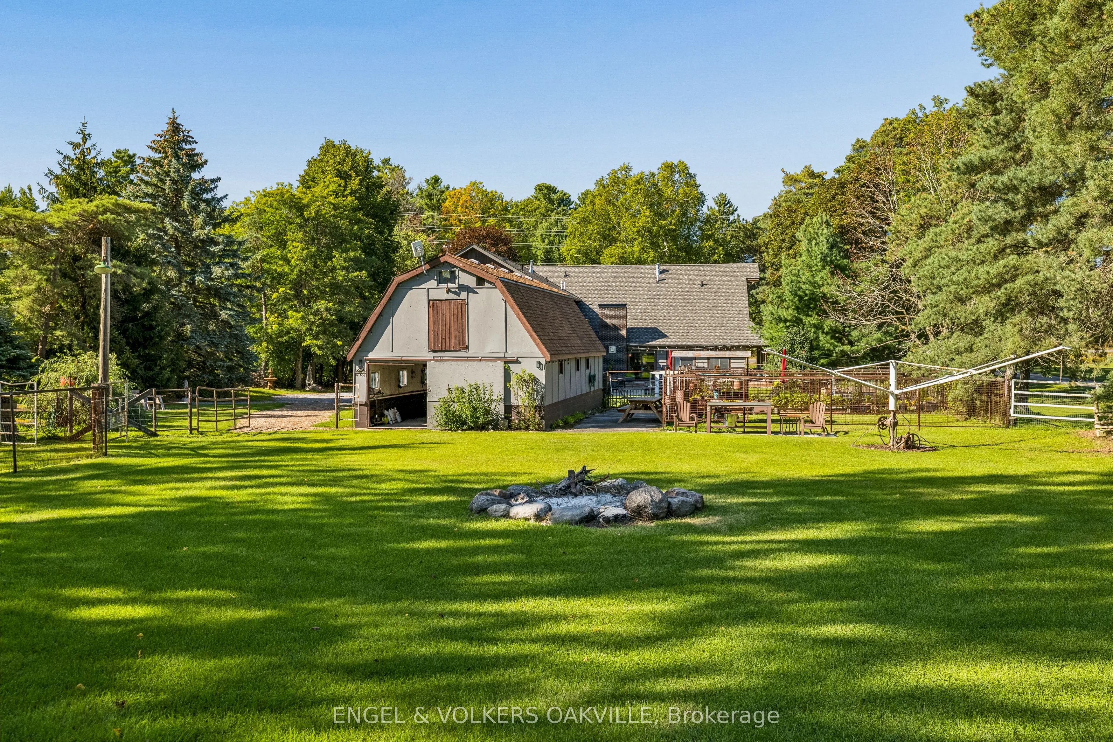 4143 Vivian Road