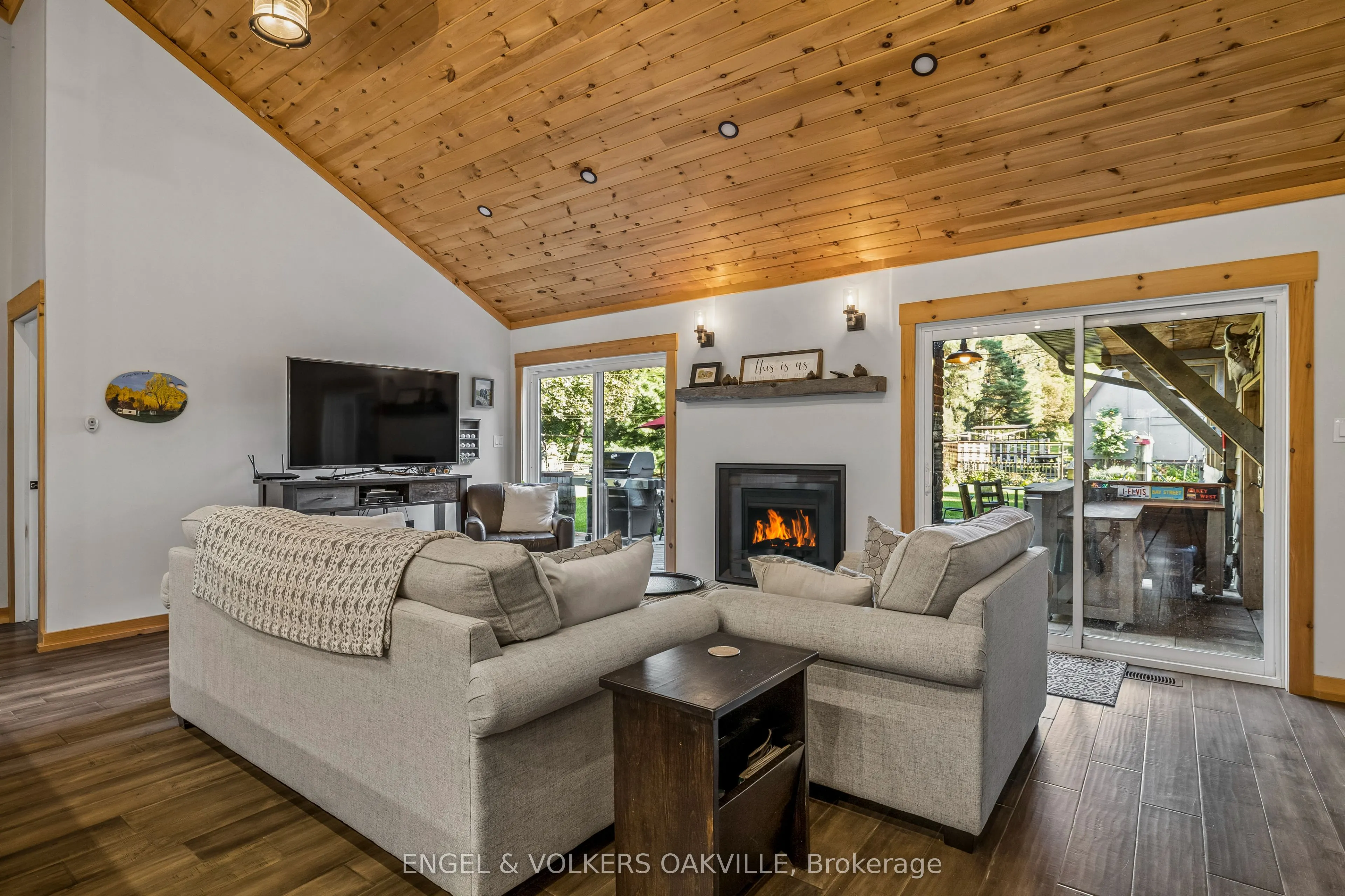 4143 Vivian Road