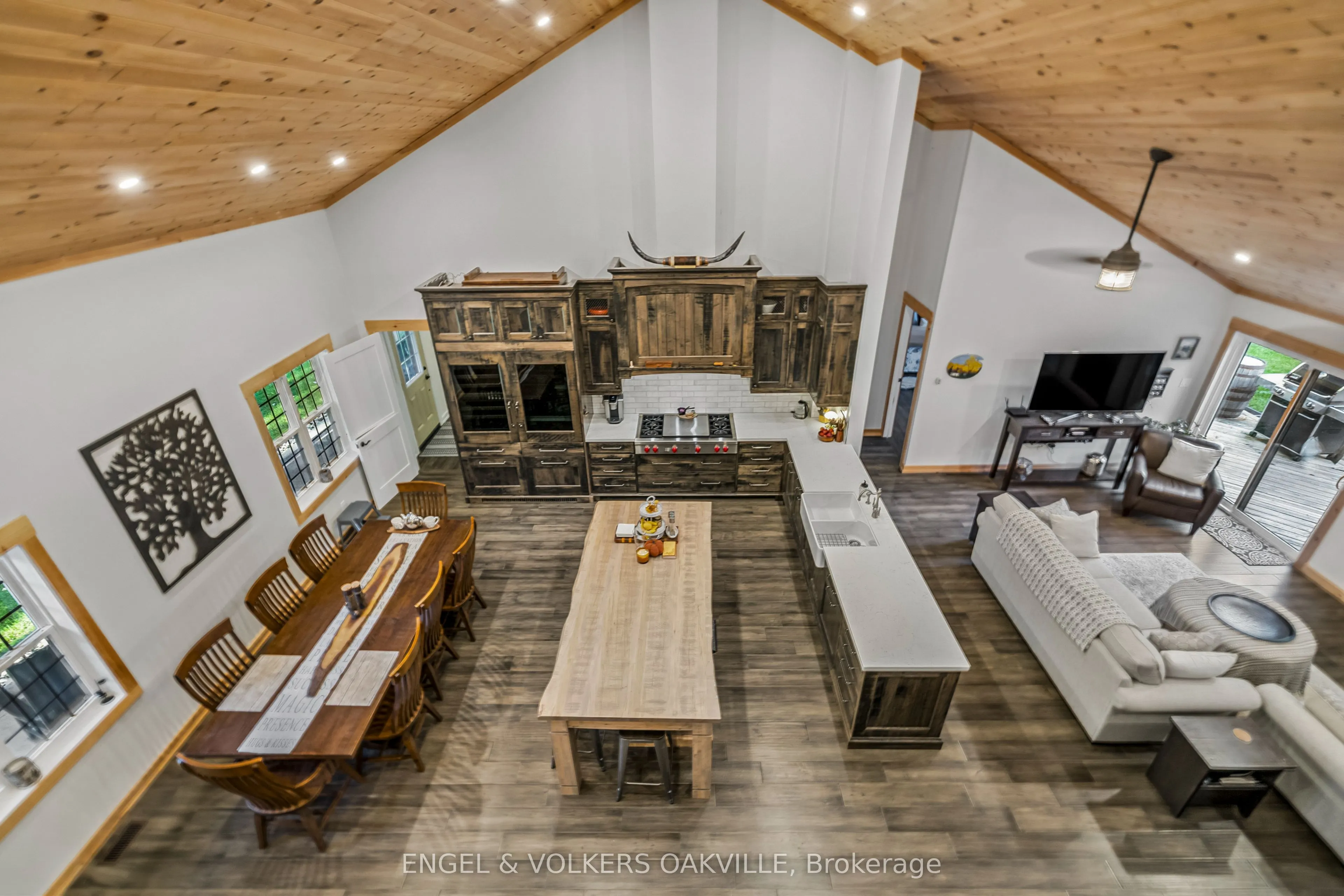 4143 Vivian Road