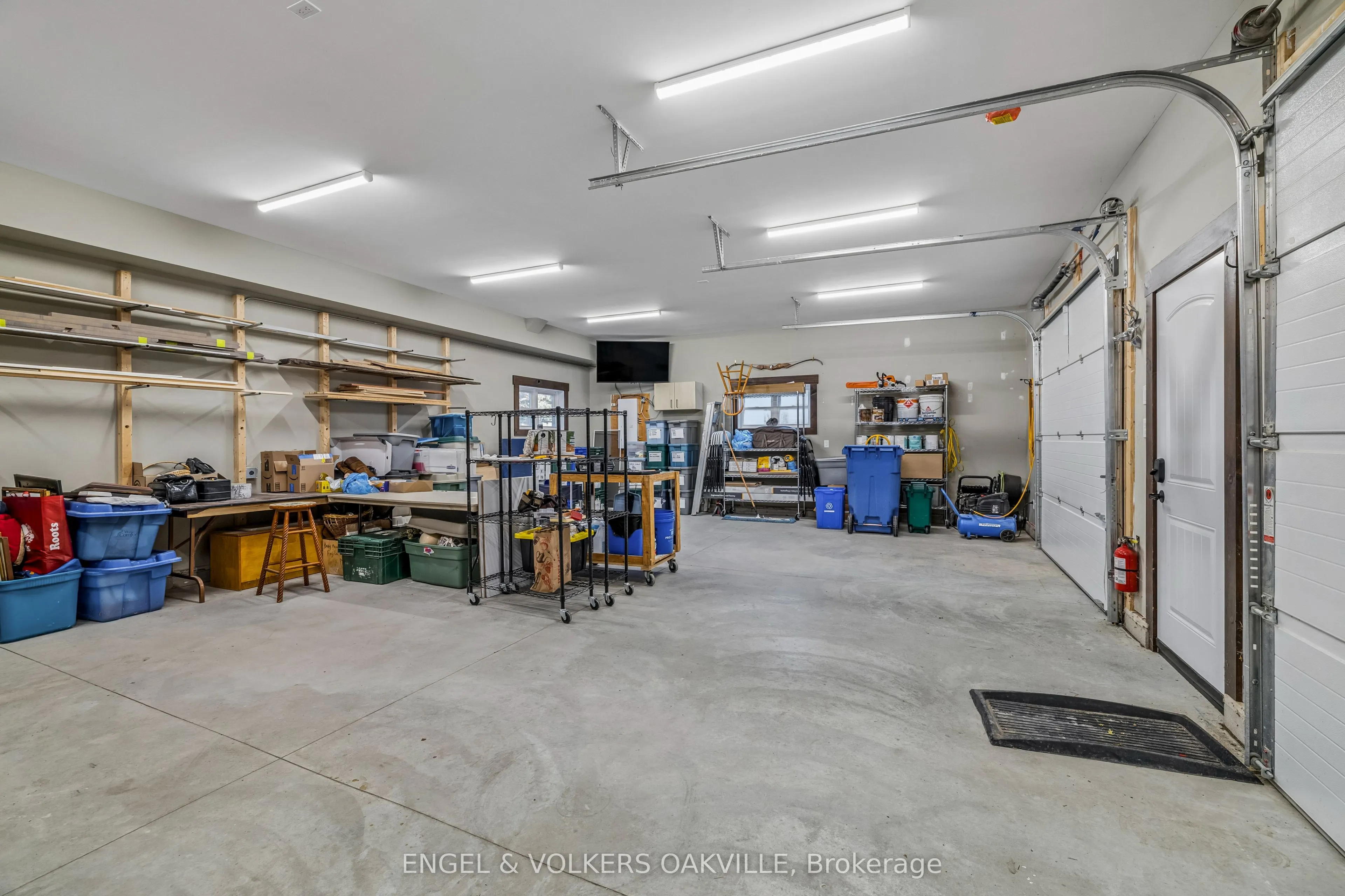 4143 Vivian Road