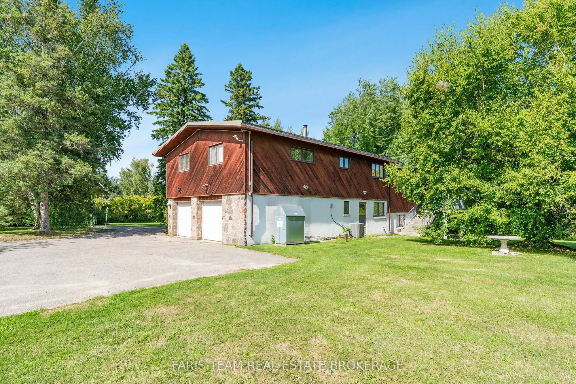 175 South Summit Farm Road