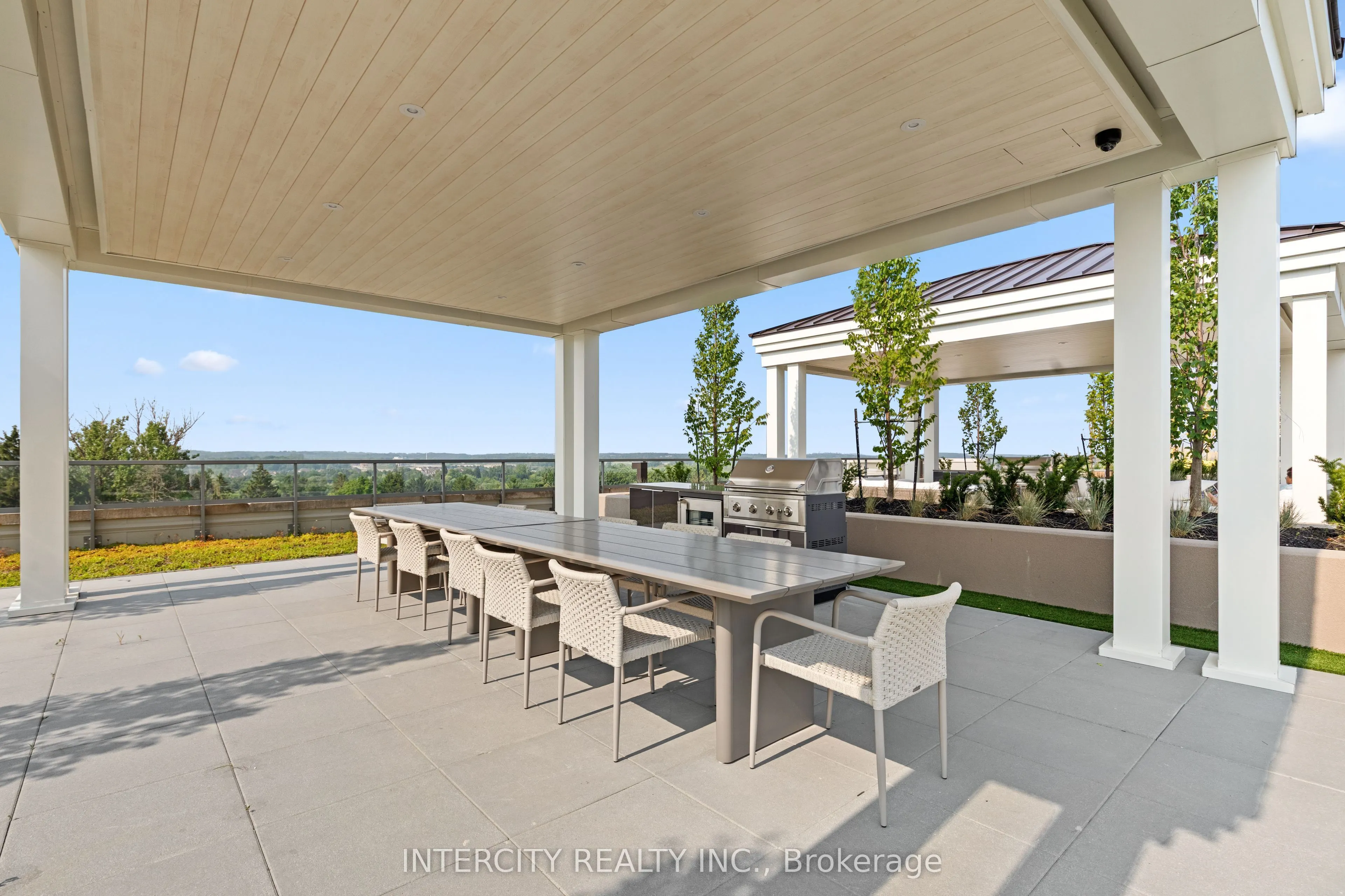 2075 King Road #234