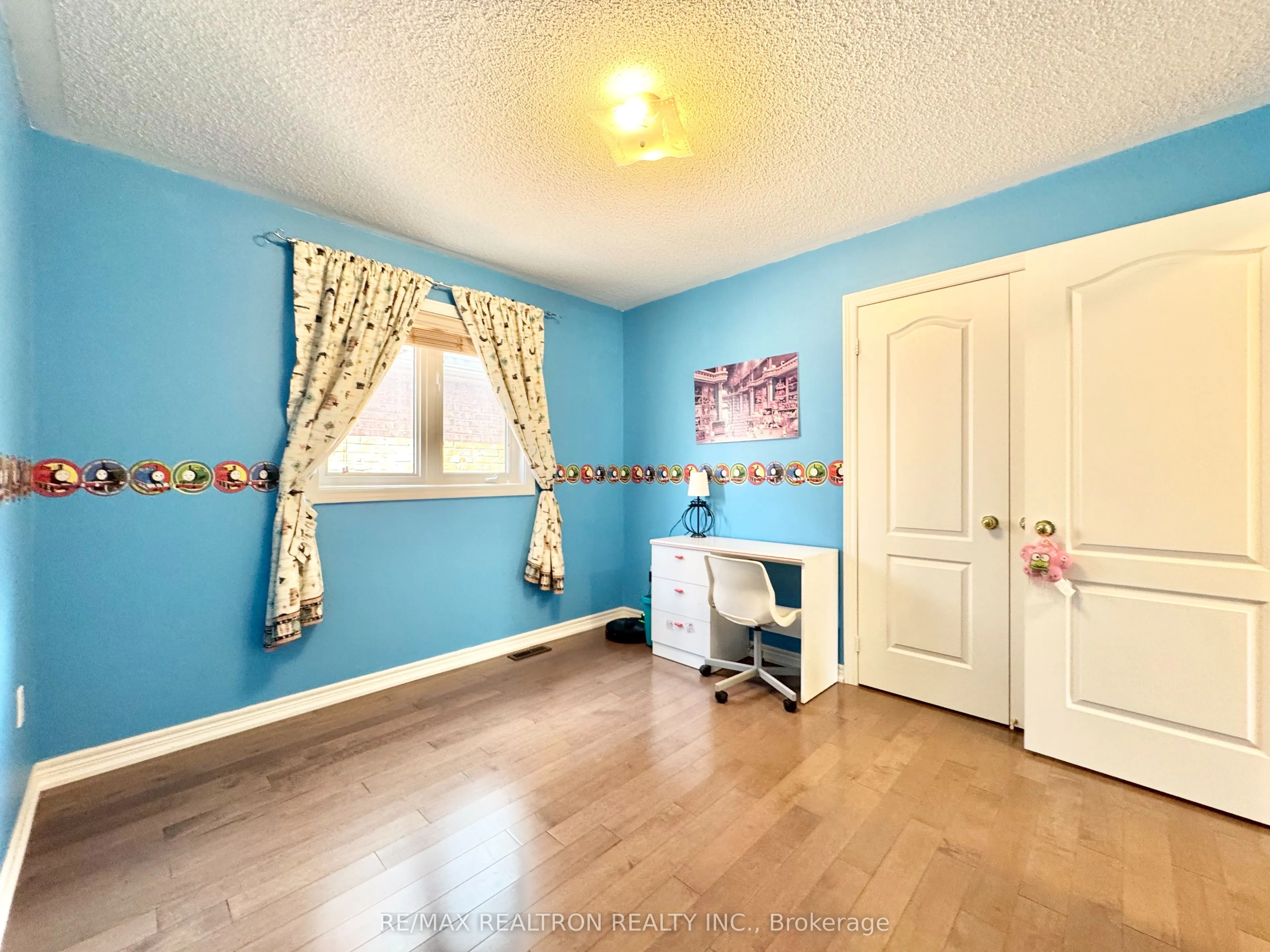 2 Redmond Drive