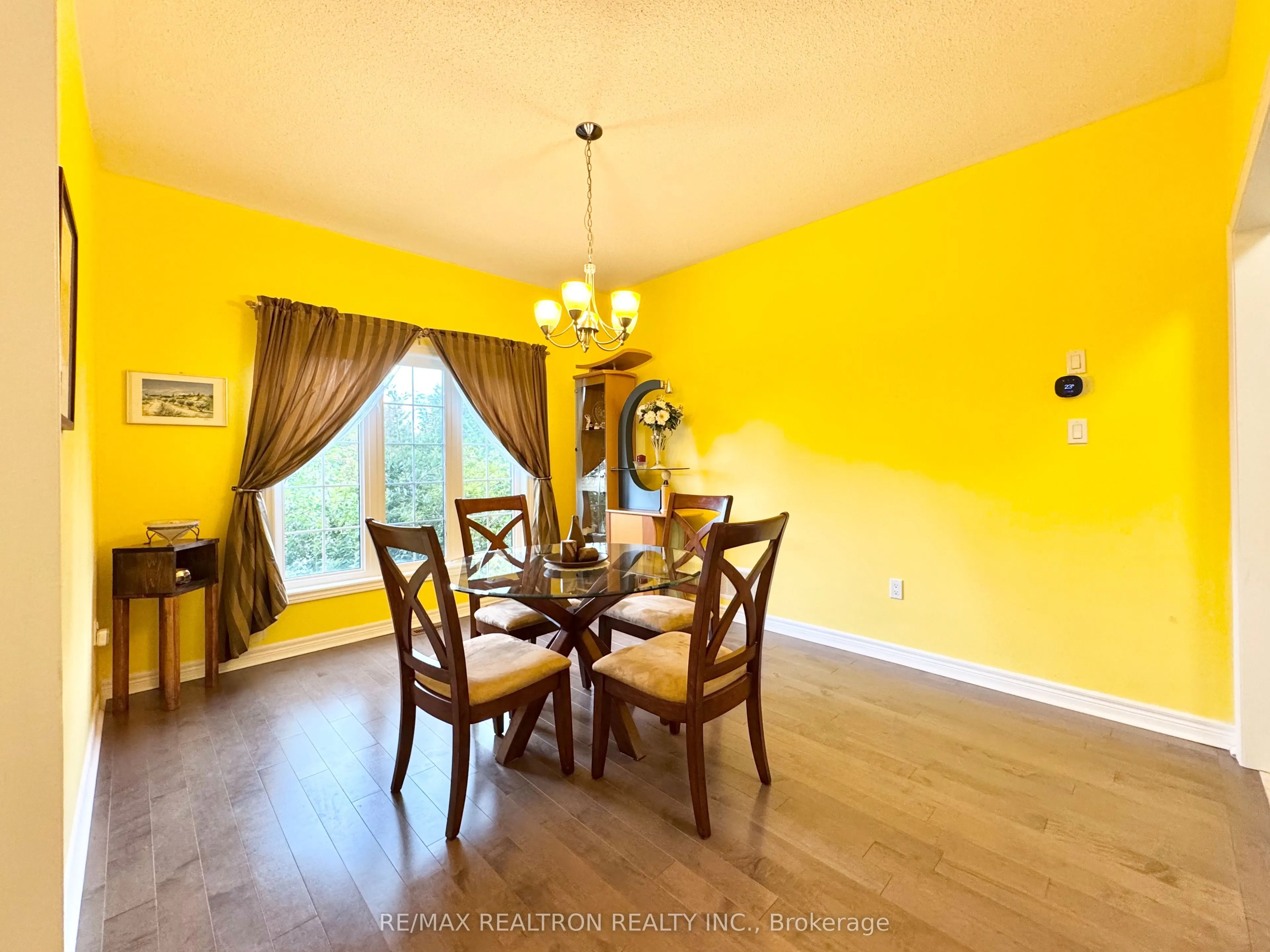 2 Redmond Drive