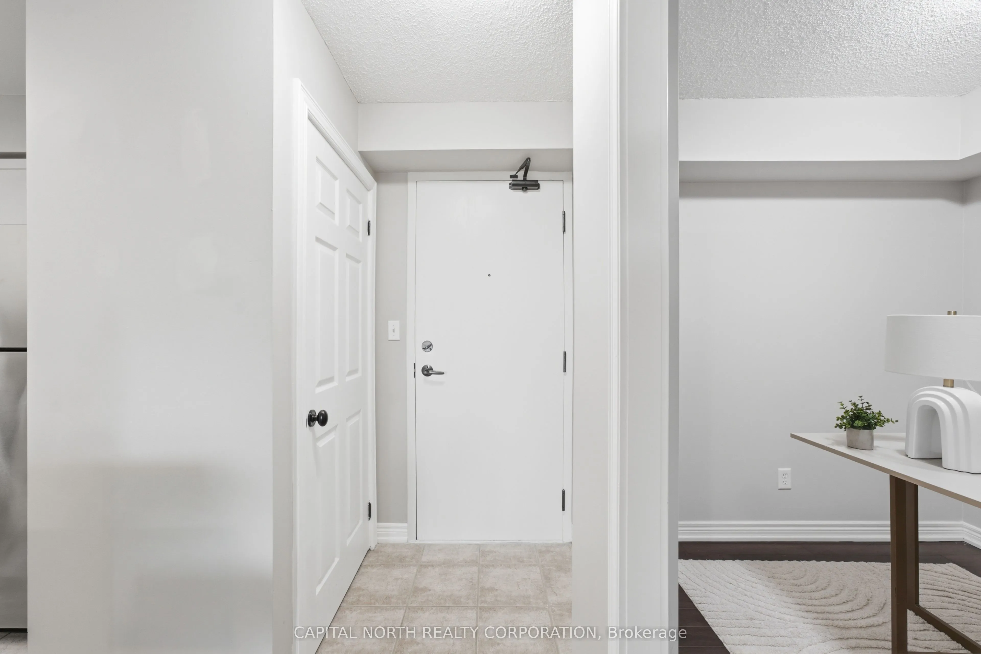 39 Oneida Crescent #711
