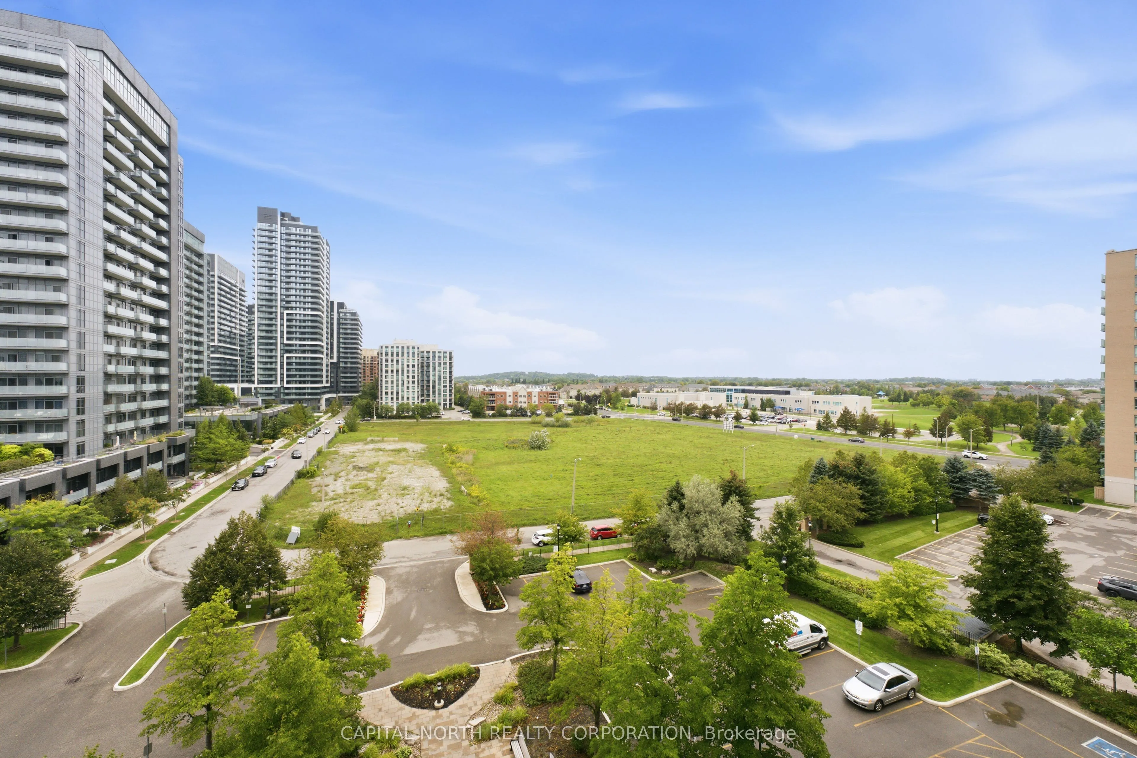 39 Oneida Crescent #711