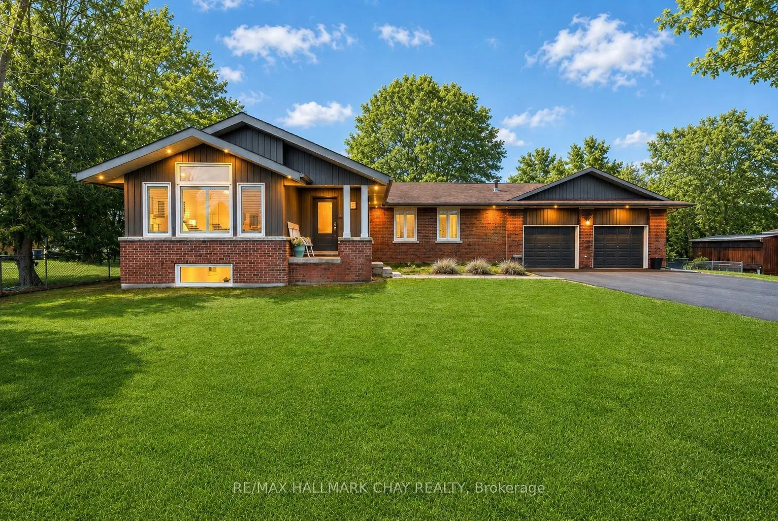 1587 Mount Albert Road