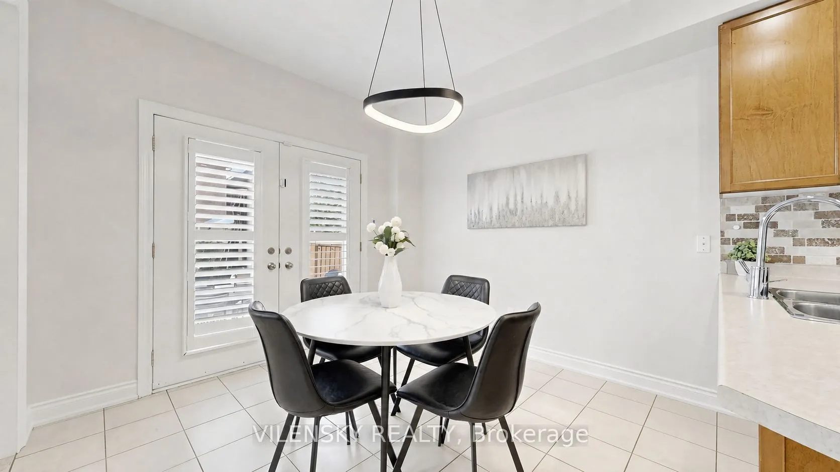464 Apple Blossom Drive