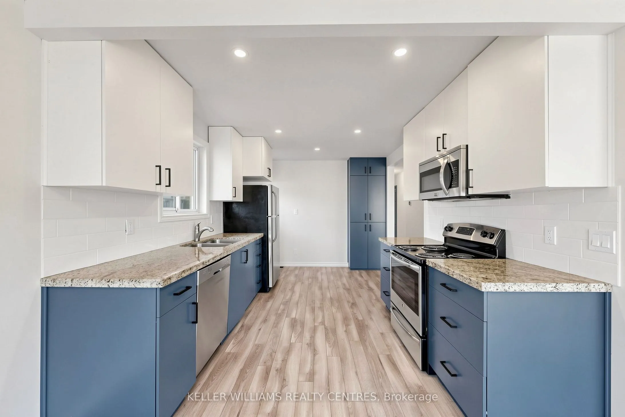 807 Greenfield Crescent #Upper
