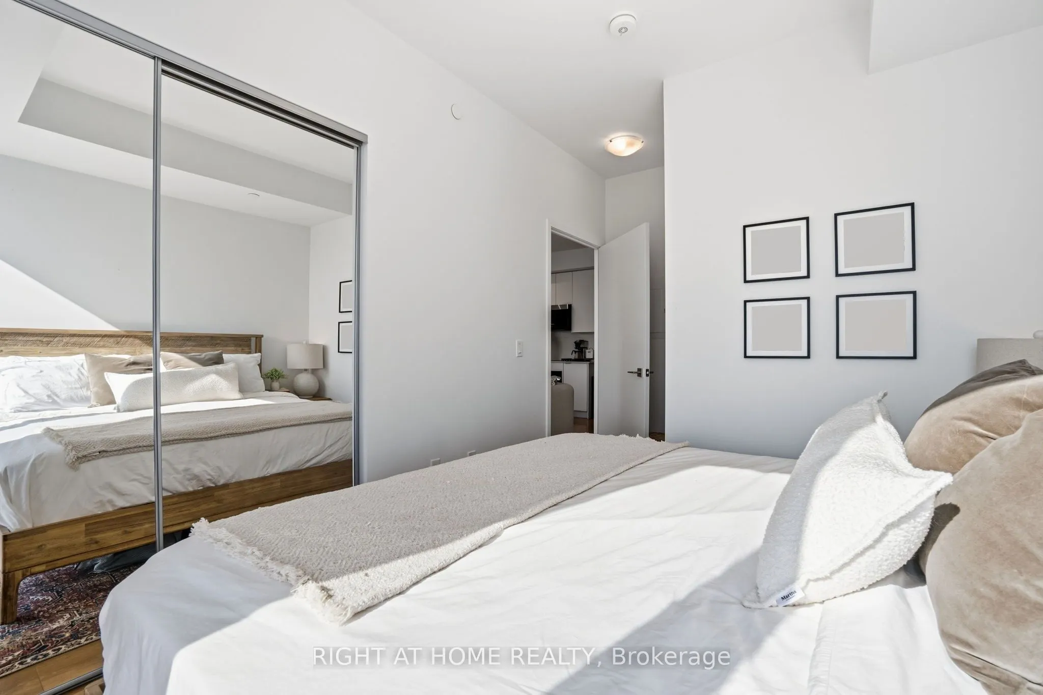 10 Abeja Street #1321