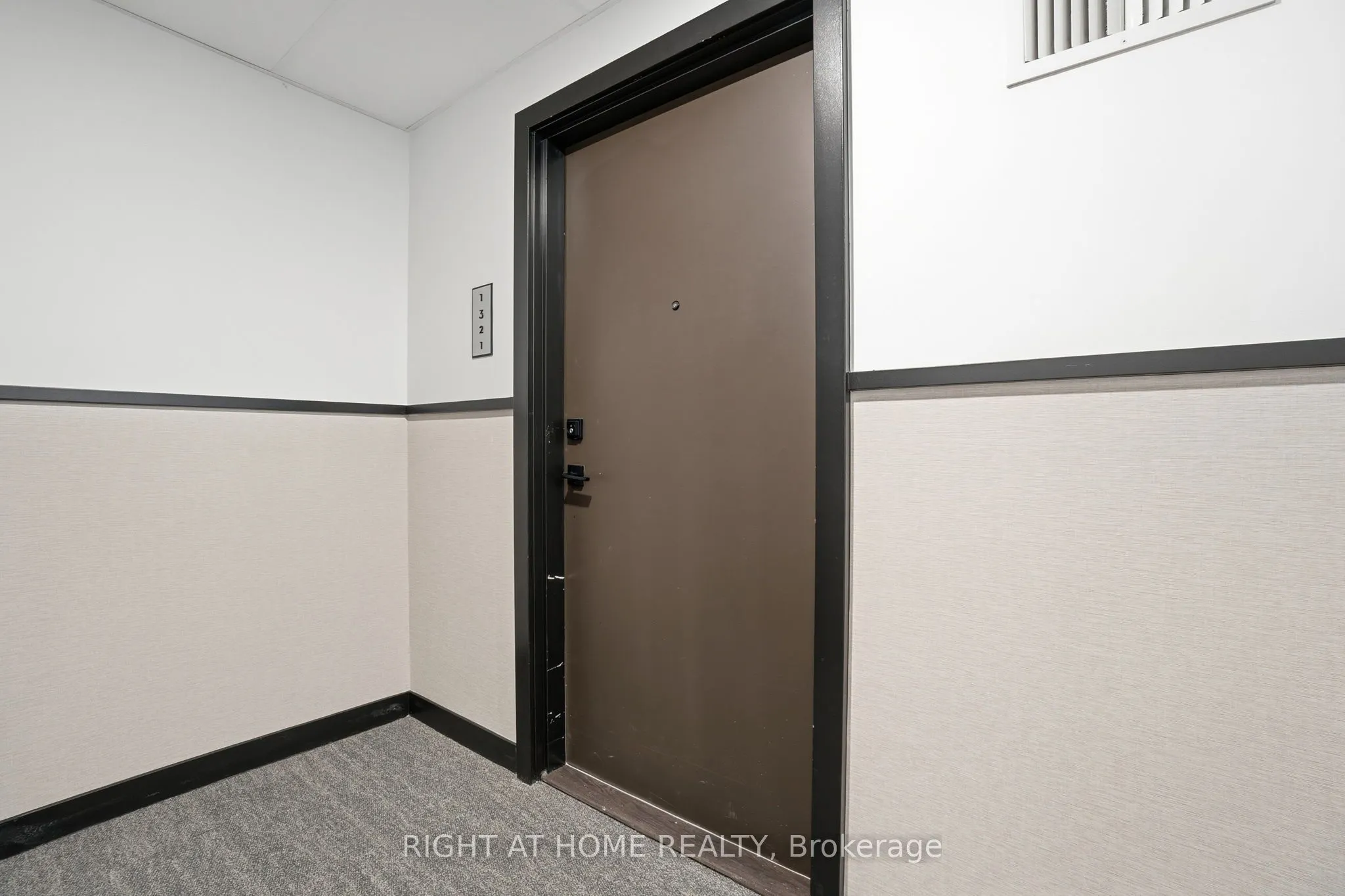 10 Abeja Street #1321