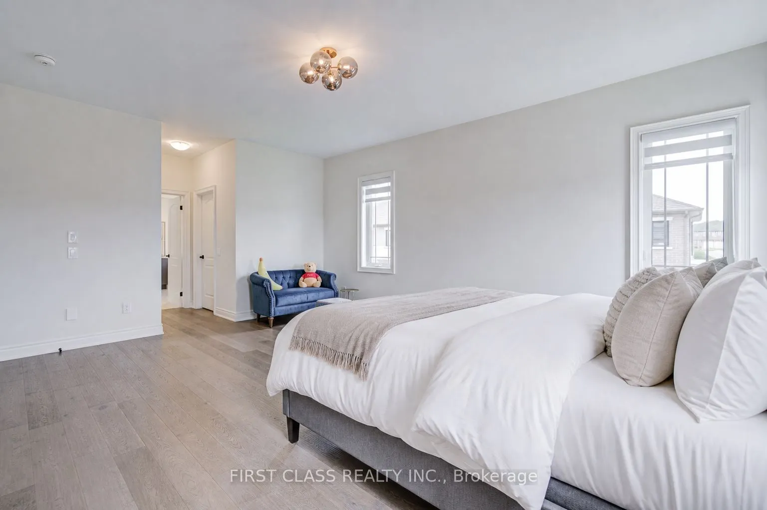 376 Seaview Heights