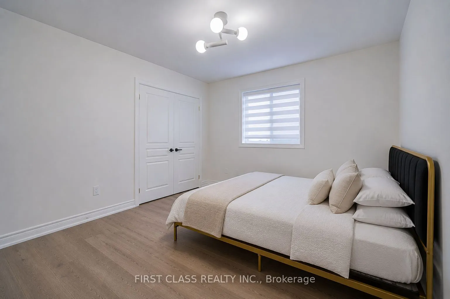 376 Seaview Heights