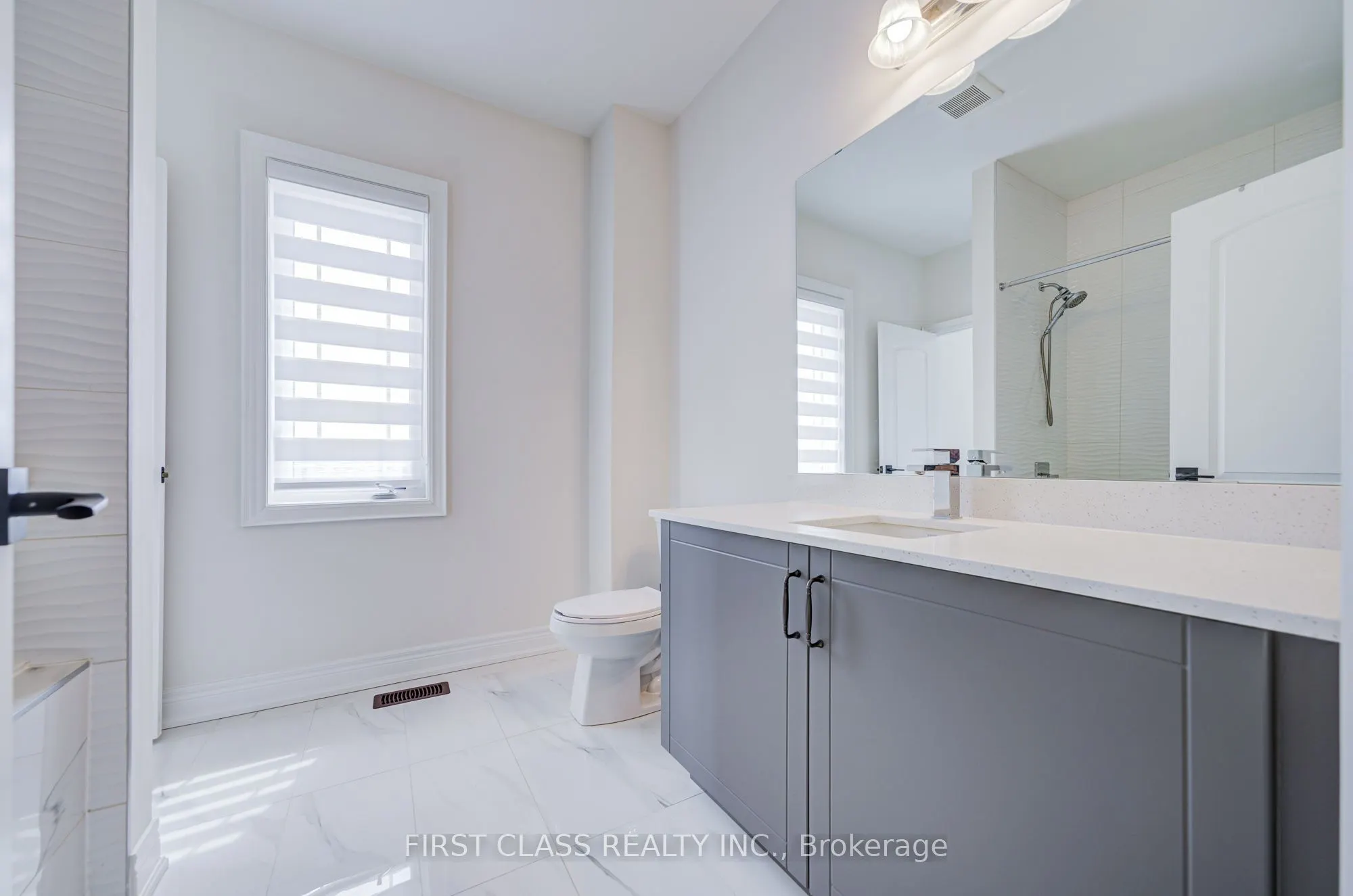 376 Seaview Heights