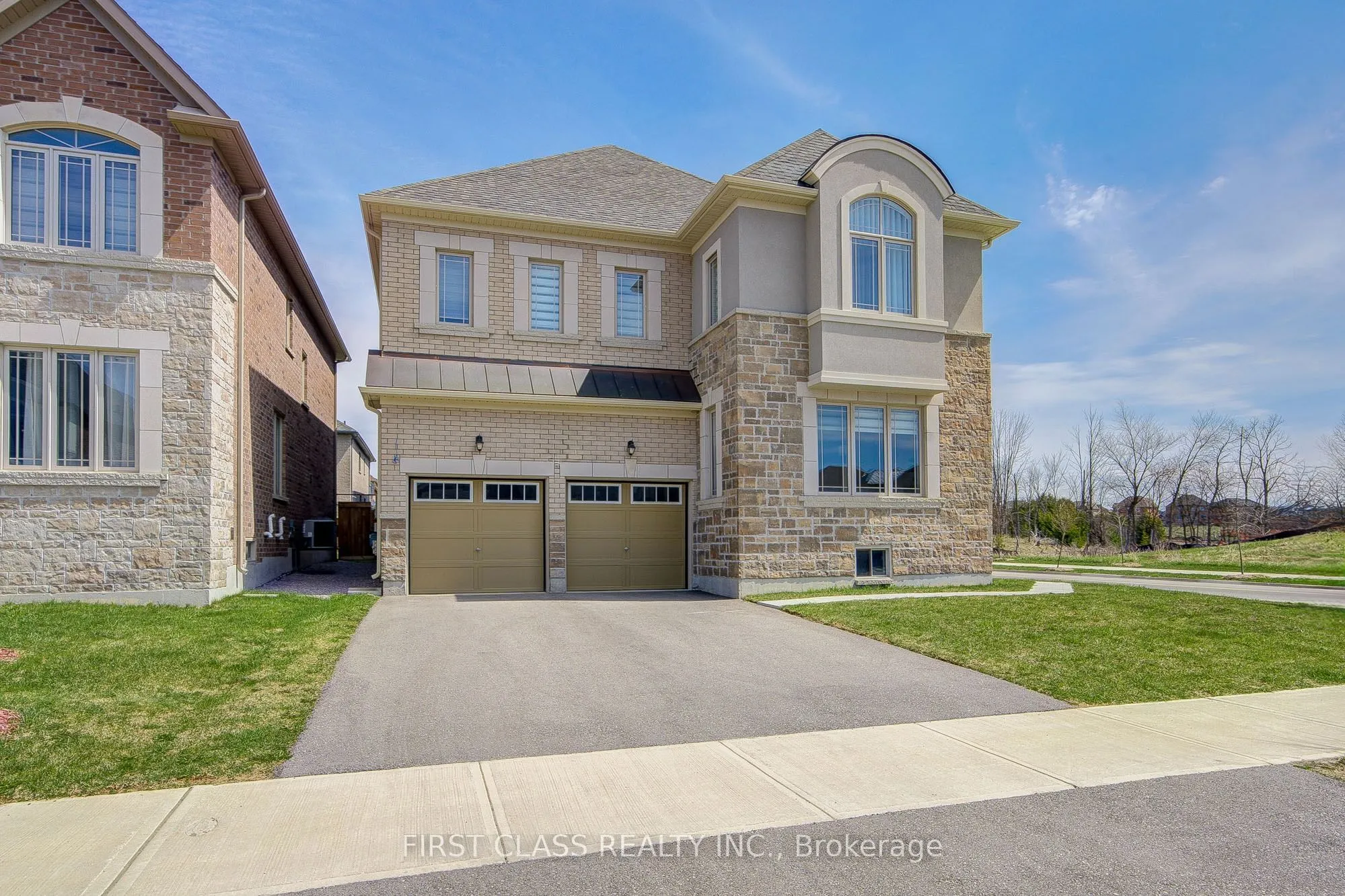 376 Seaview Heights