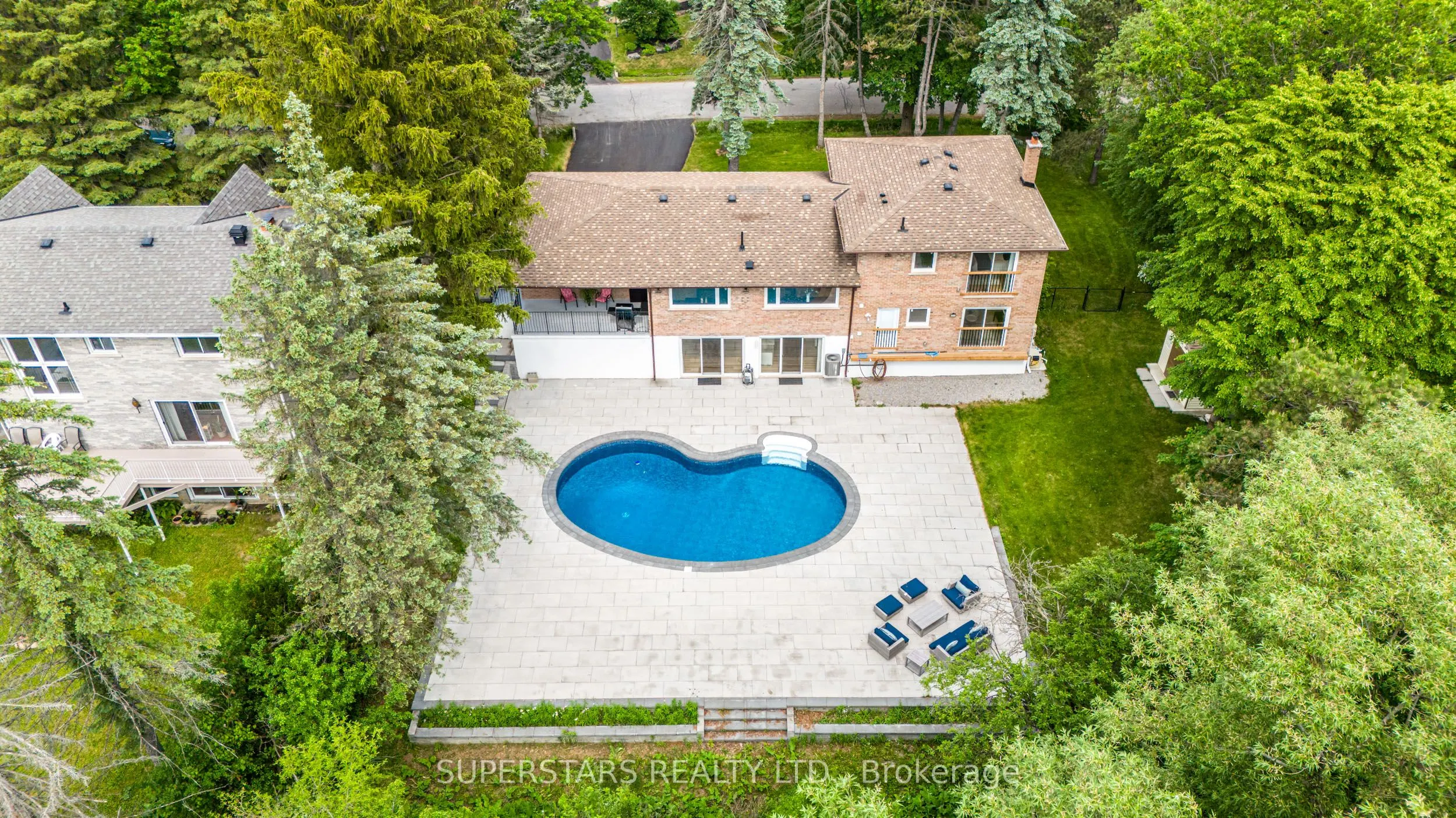 56 Cynthia Crescent