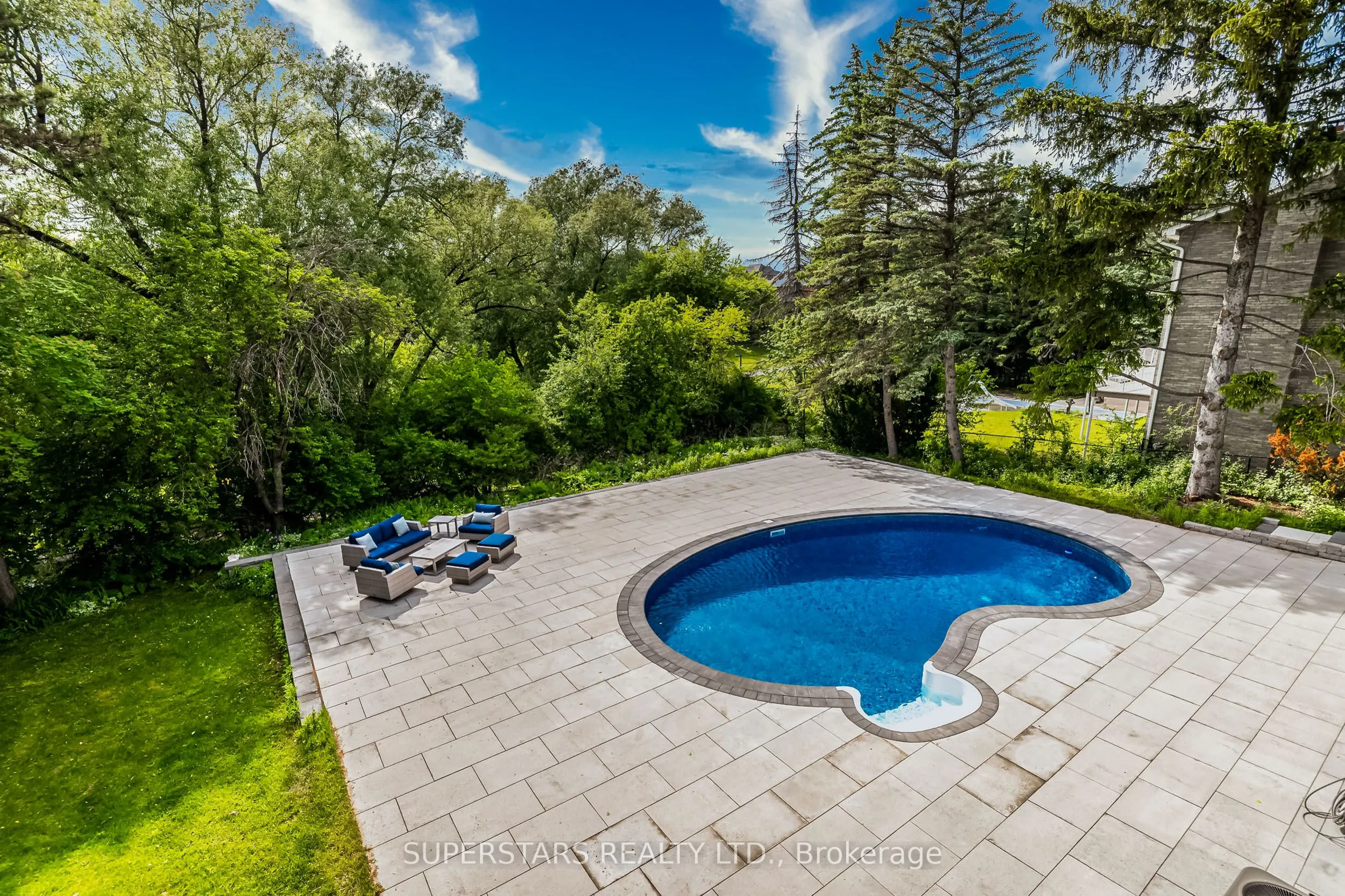 56 Cynthia Crescent