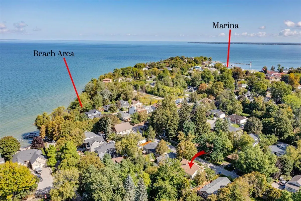 18 Ravenswood Drive