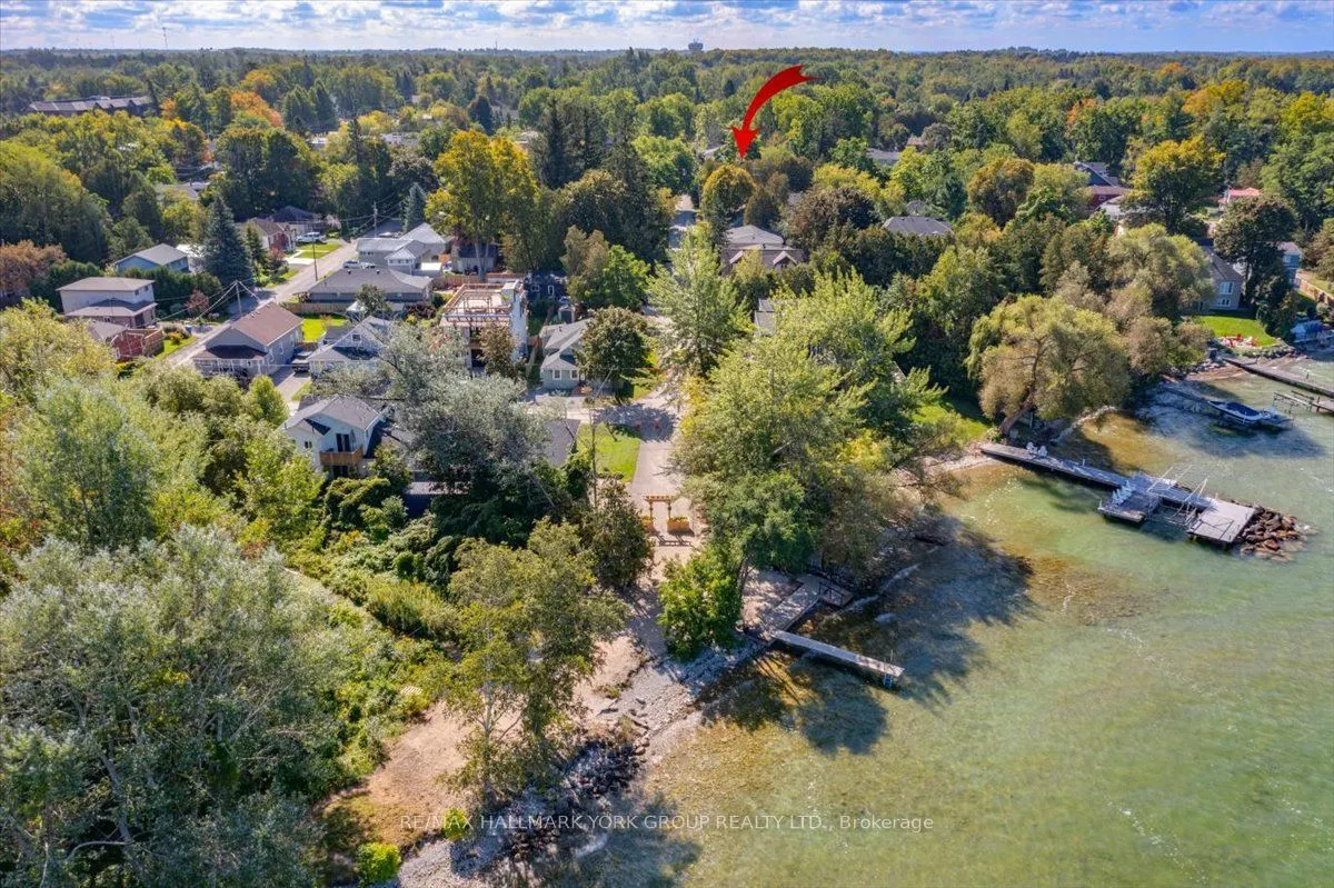 18 Ravenswood Drive