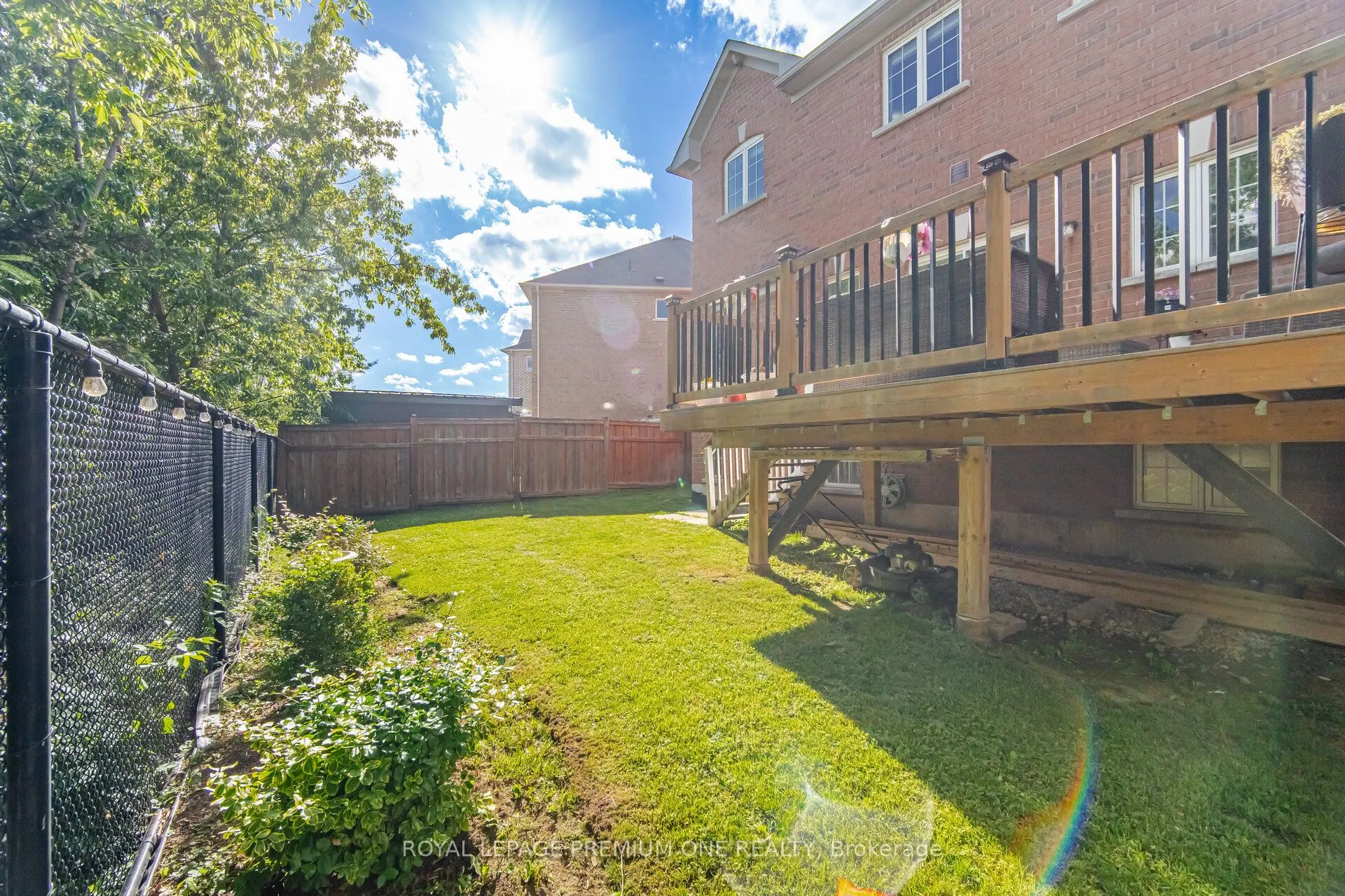 62 Lost Pond Crescent