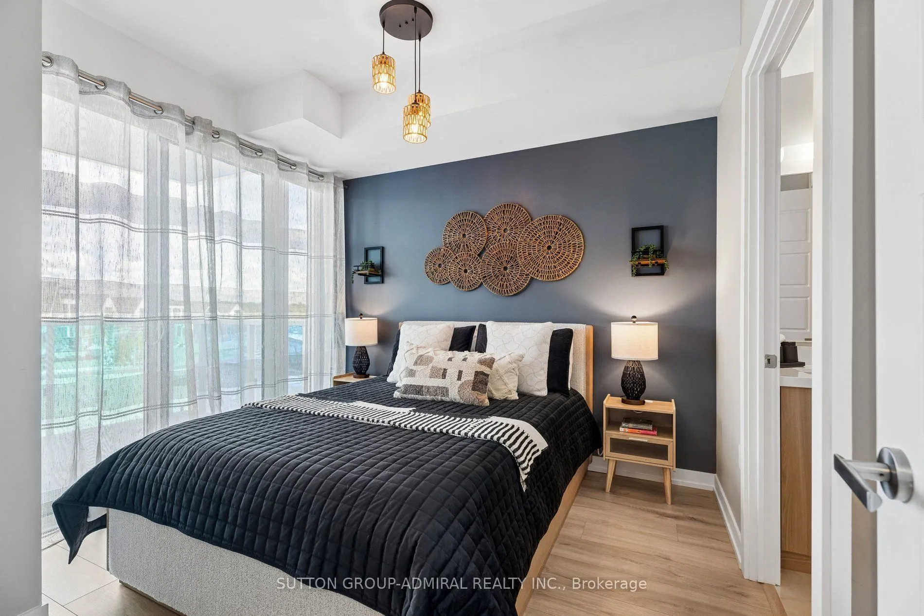 333 Sunseeker Avenue #422