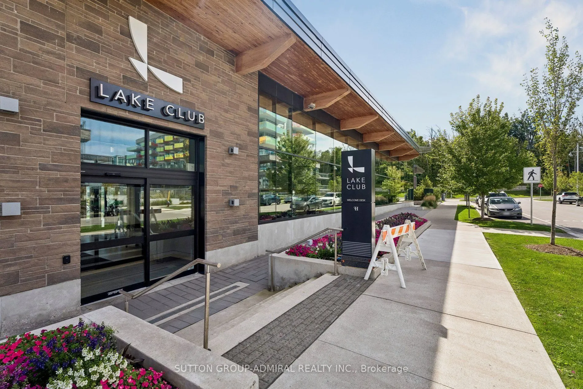 333 Sunseeker Avenue #422