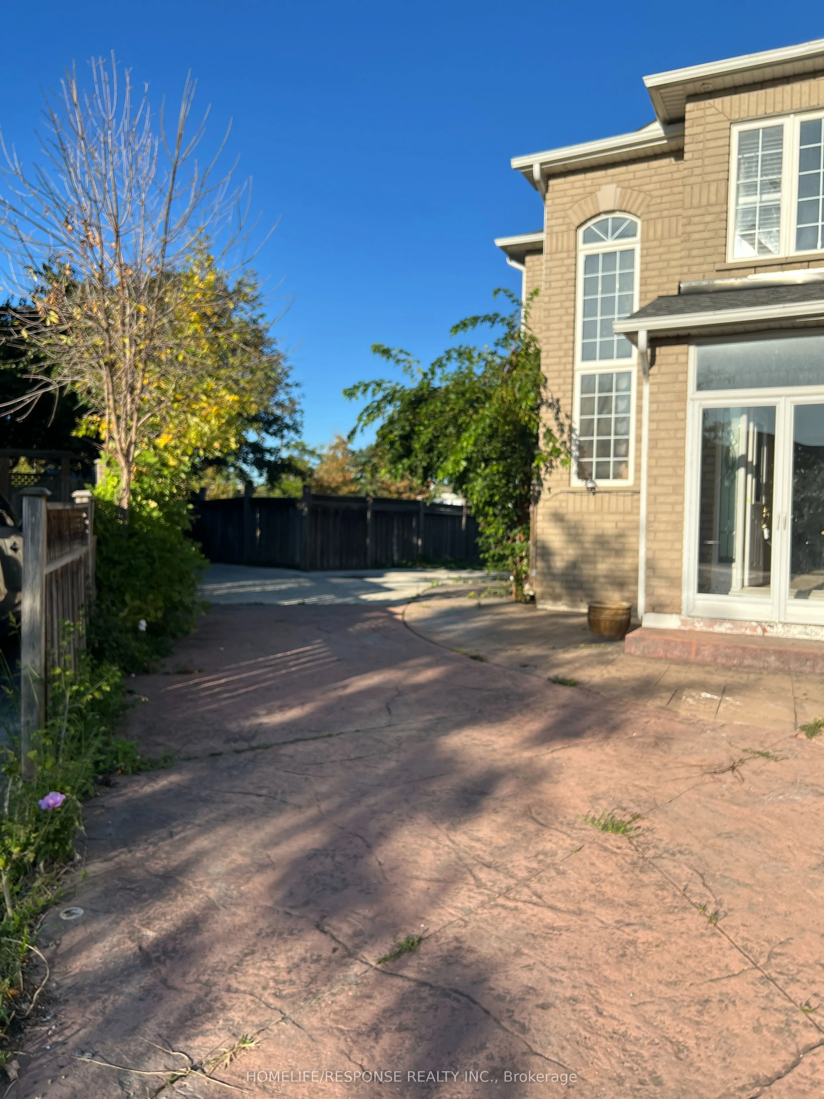 96 SOLWAY Avenue