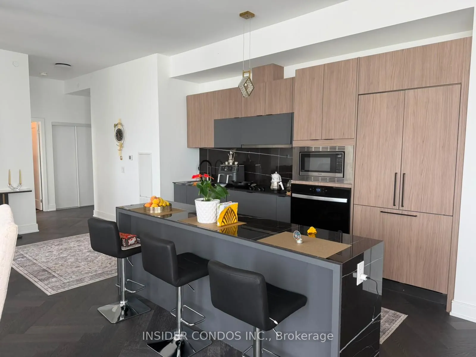 8888 Yonge Street #1402