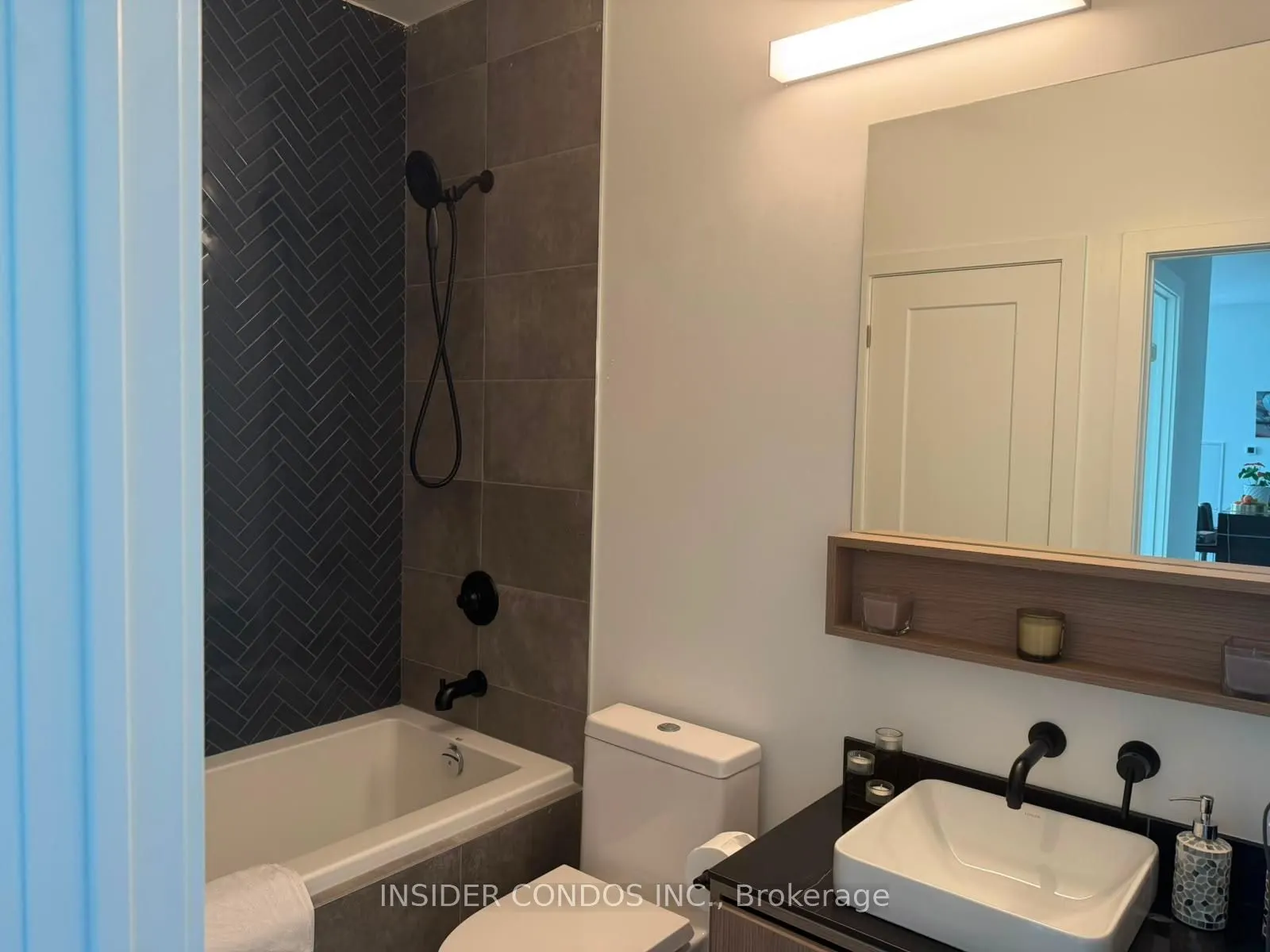 8888 Yonge Street #1402