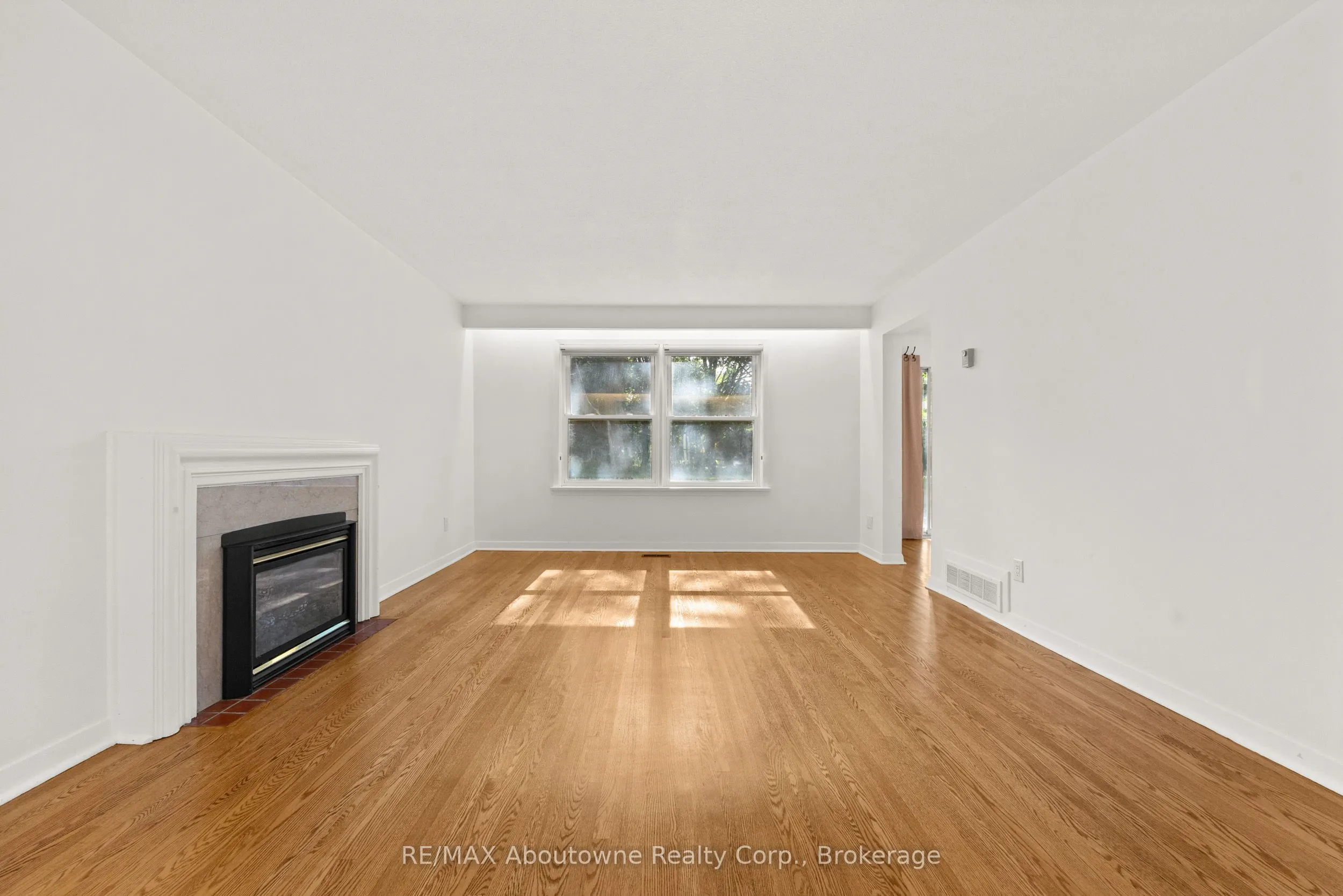 24 Valloncliffe Road