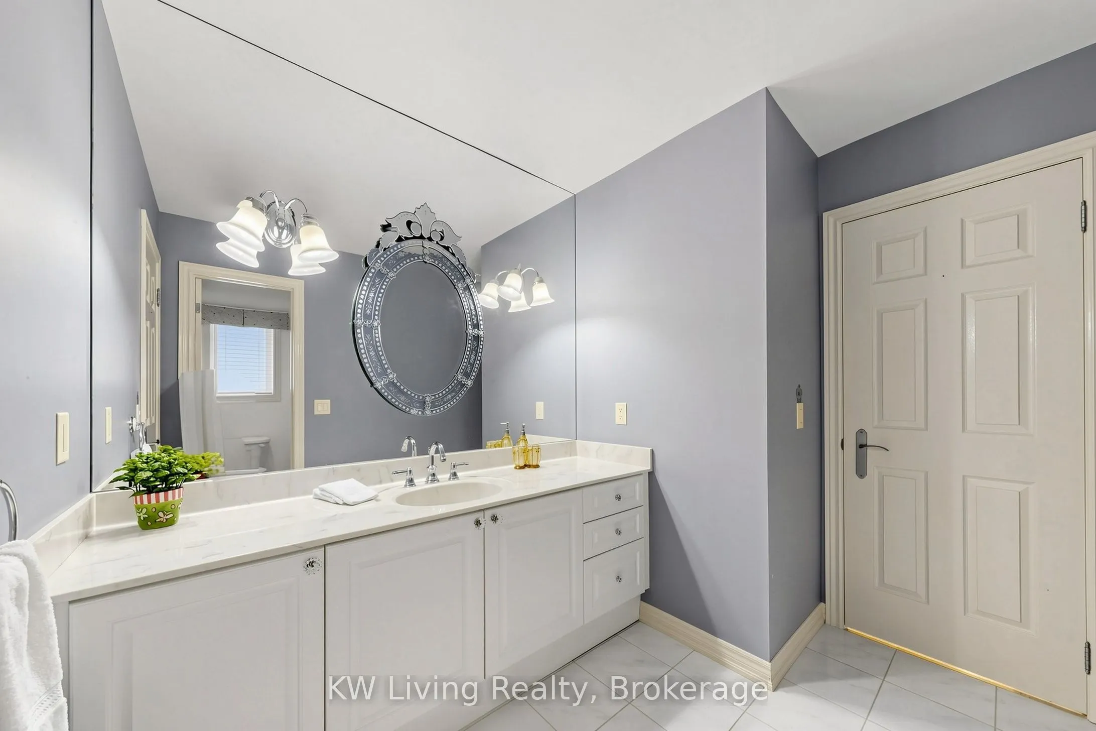 20 ORMSBY Court