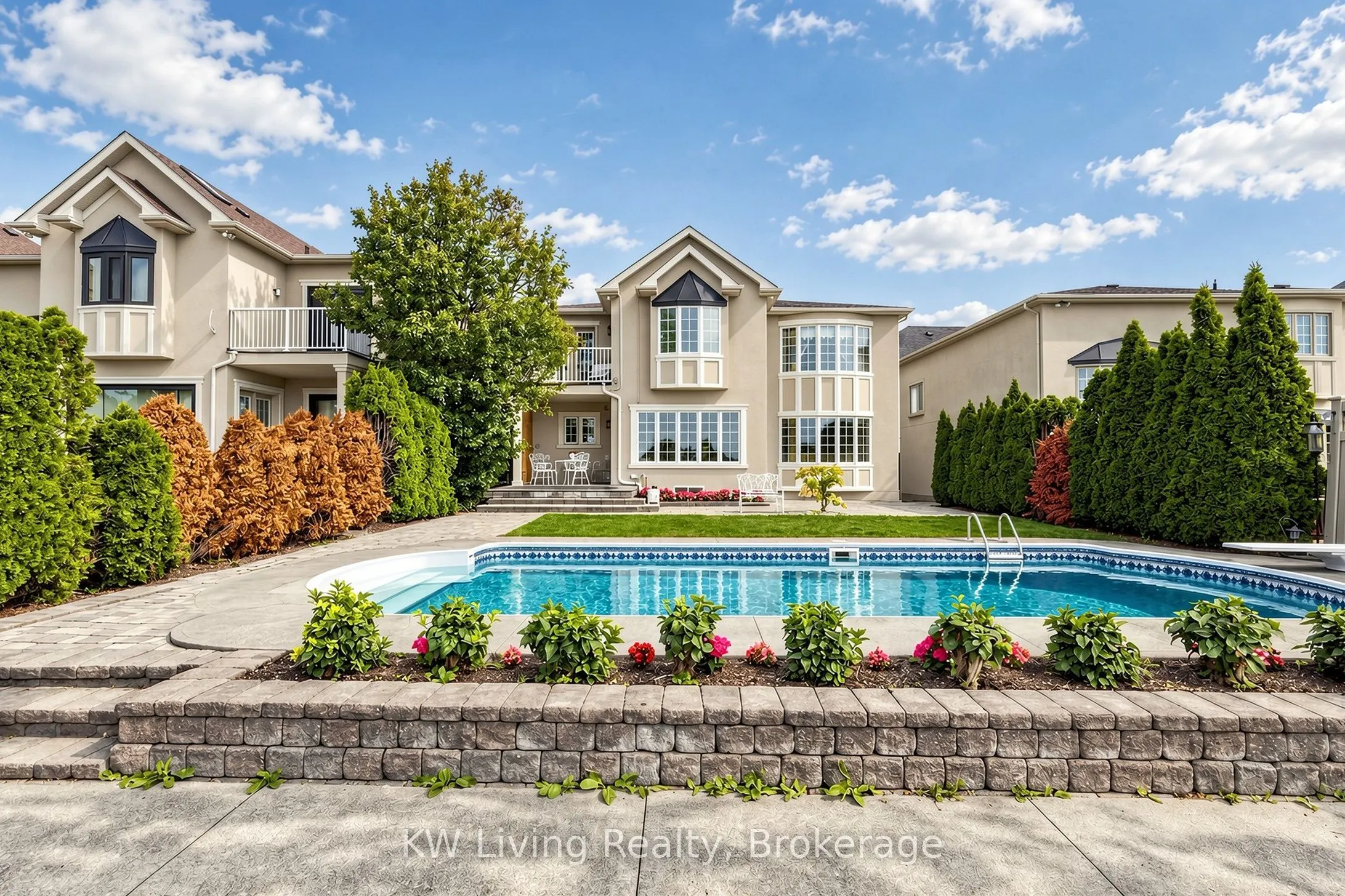 20 ORMSBY Court