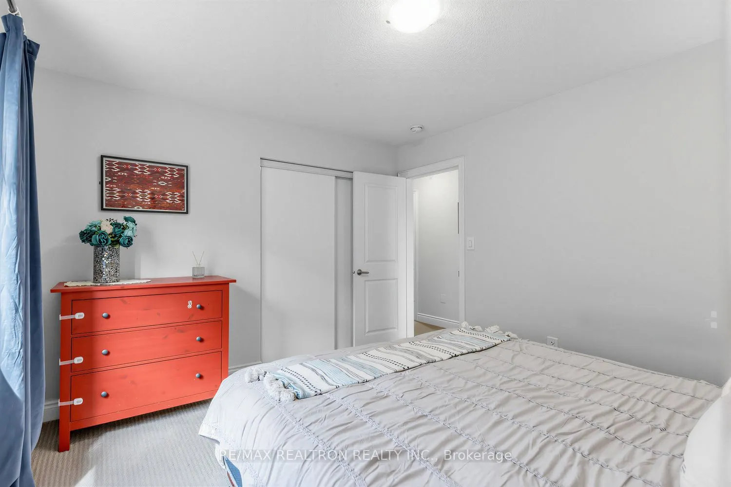 220 Degraaf Crescent