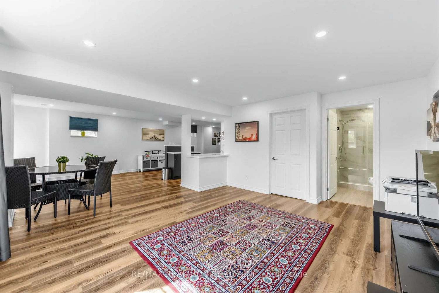 220 Degraaf Crescent