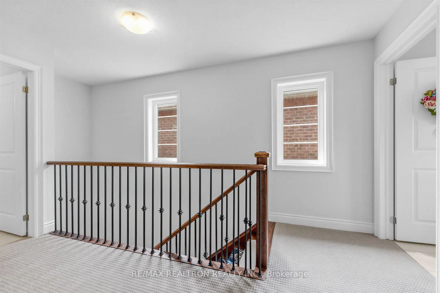 220 Degraaf Crescent
