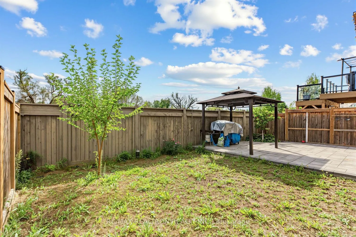 220 Degraaf Crescent