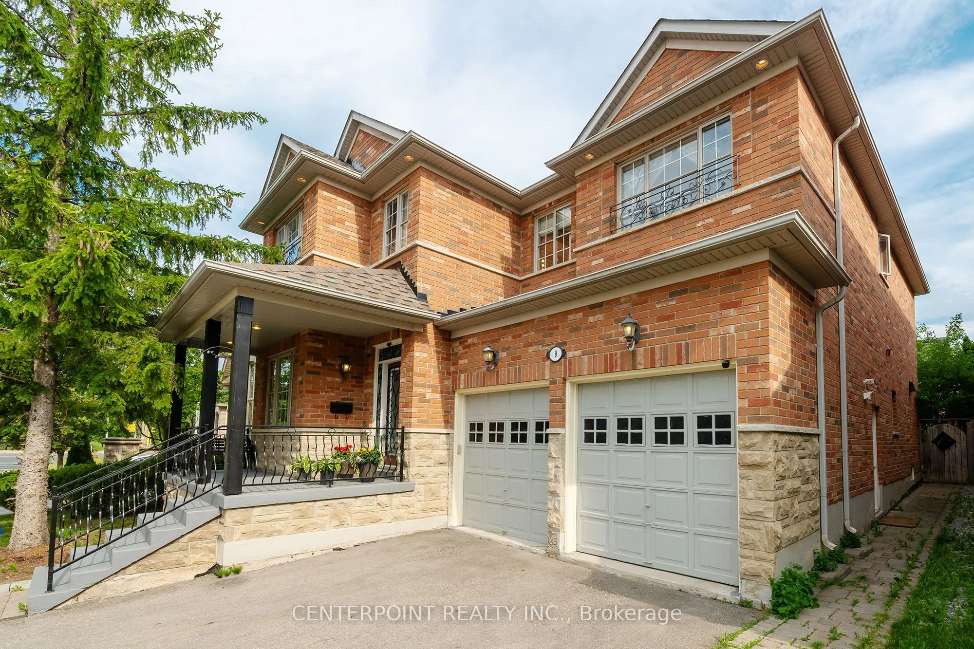 9 Summeridge Drive