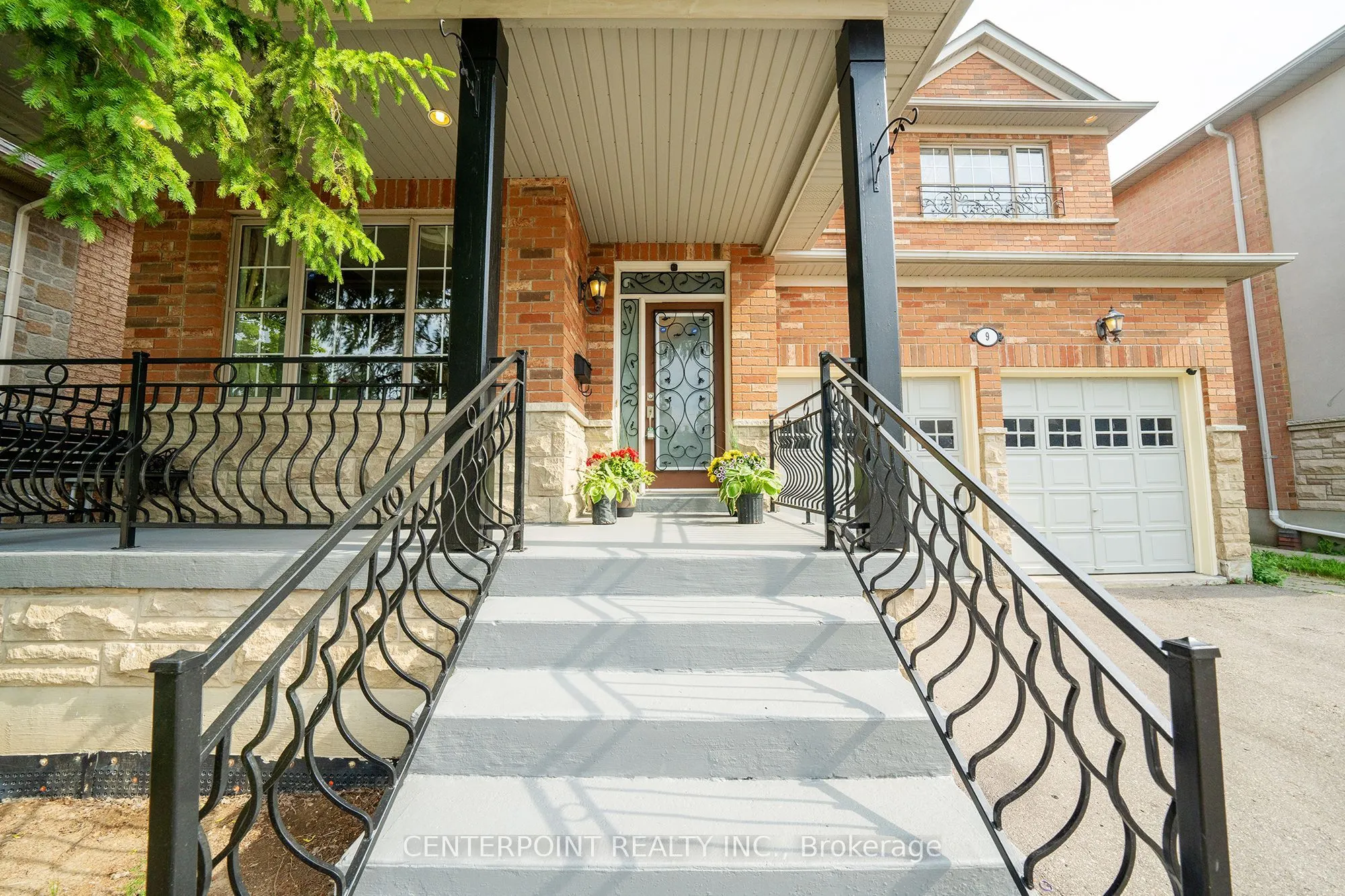 9 Summeridge Drive