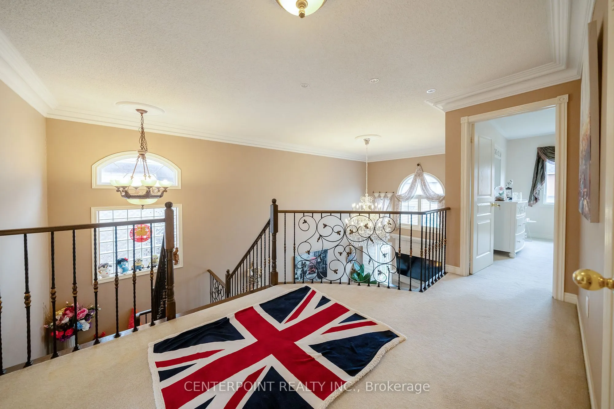 9 Summeridge Drive
