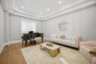 316 Touch Gold Crescent