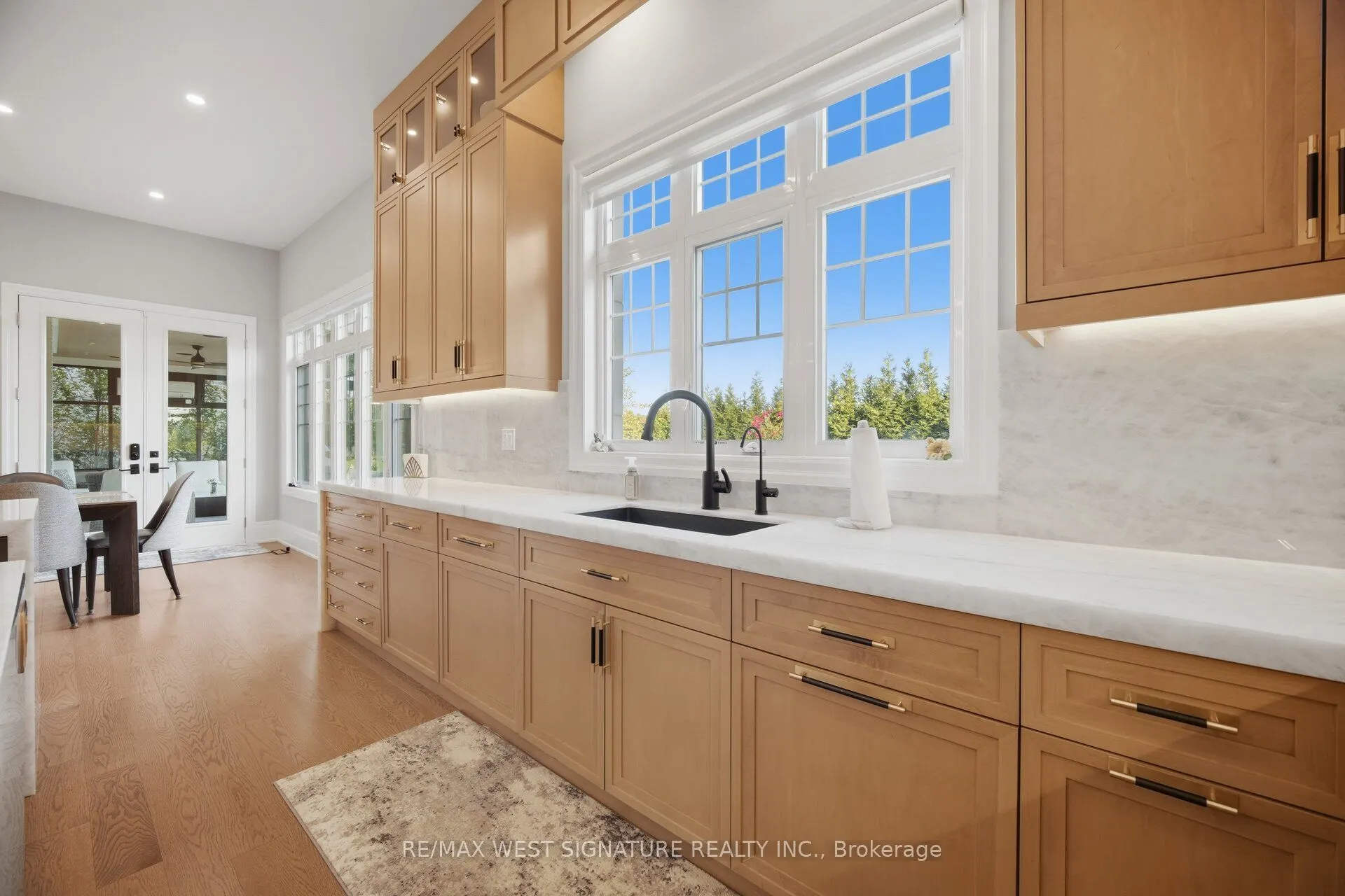 316 Touch Gold Crescent