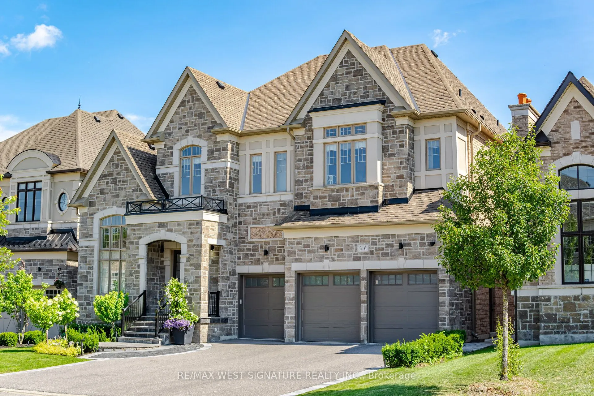 316 Touch Gold Crescent