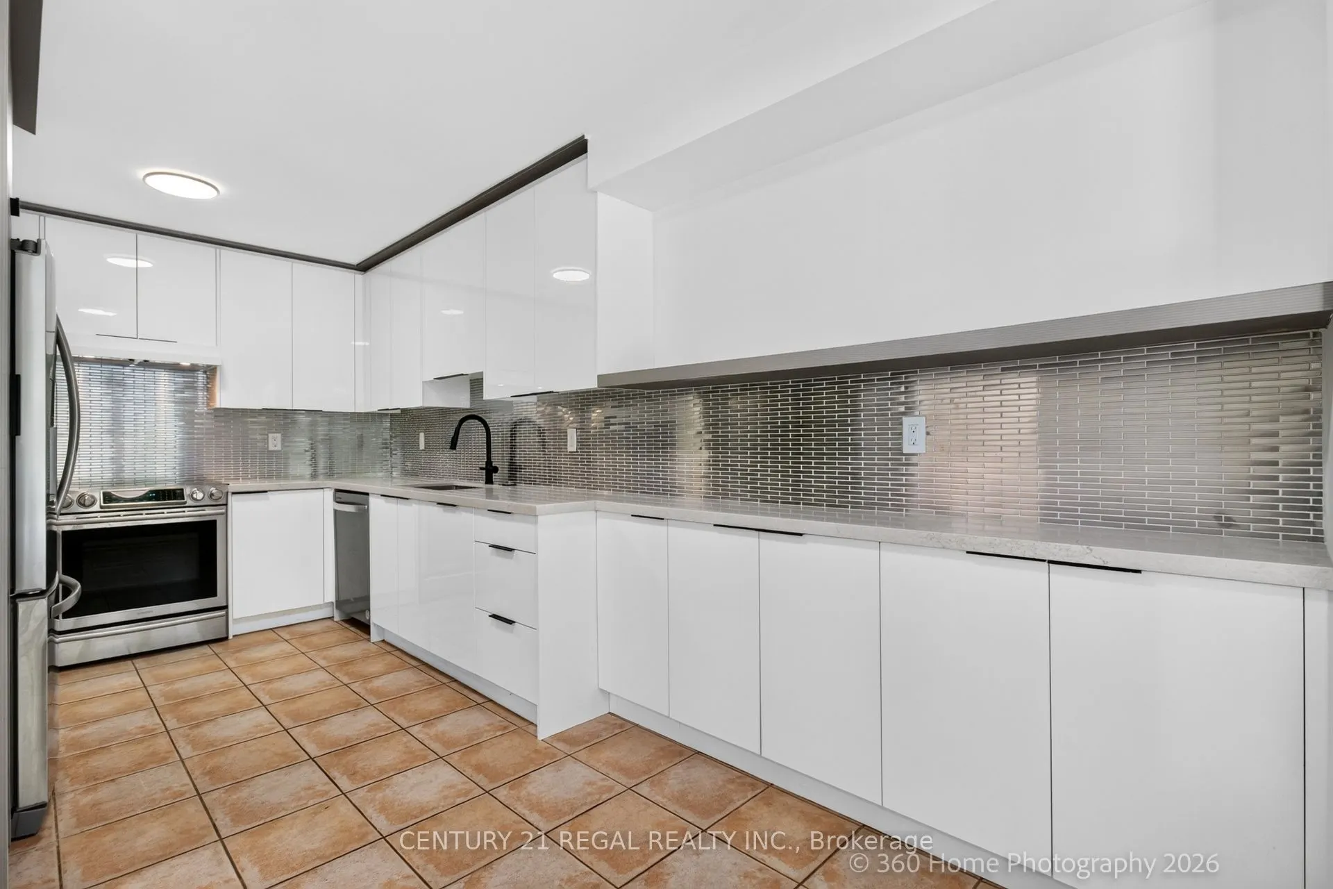 352 Flagstone Way