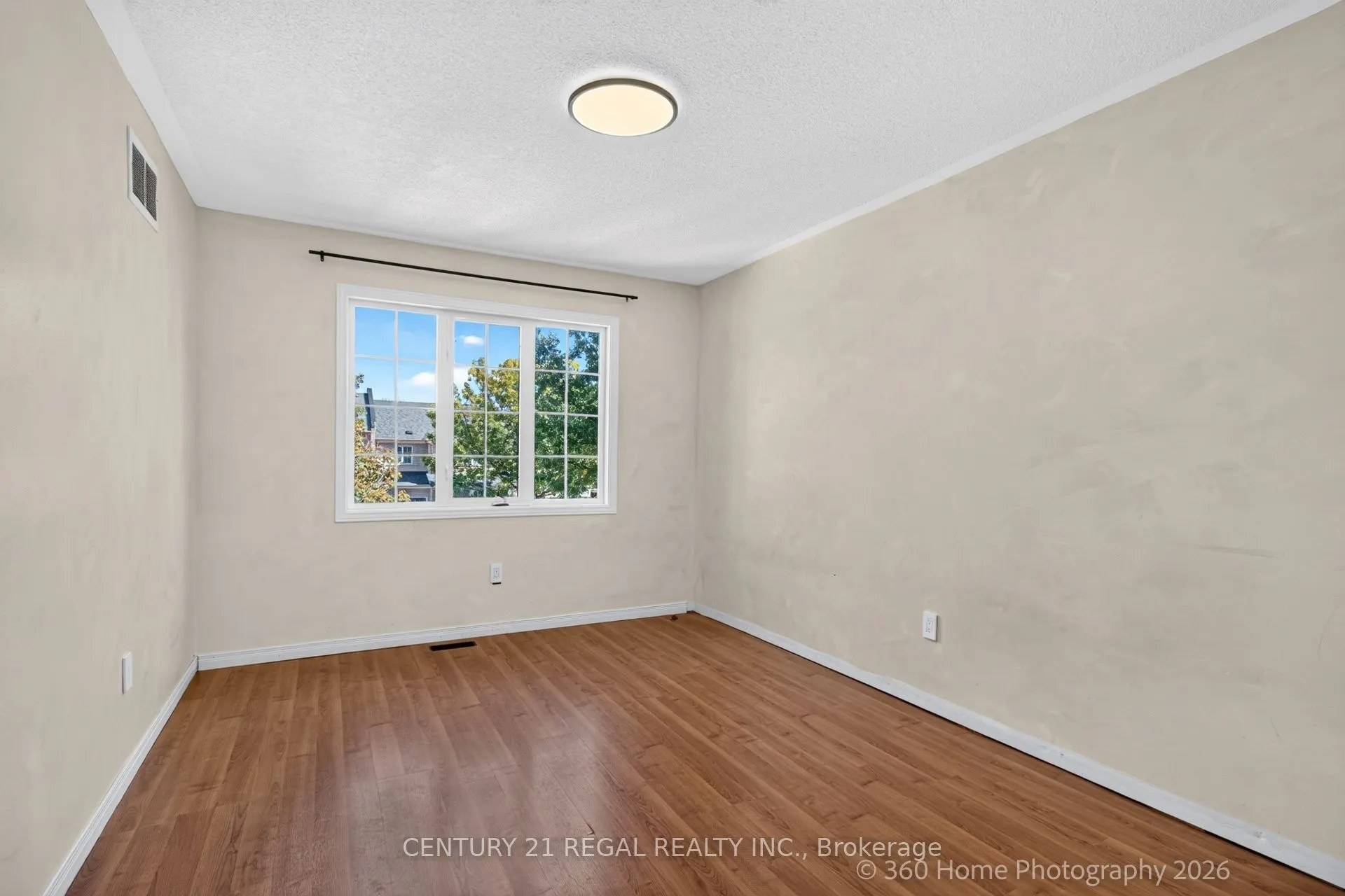 352 Flagstone Way