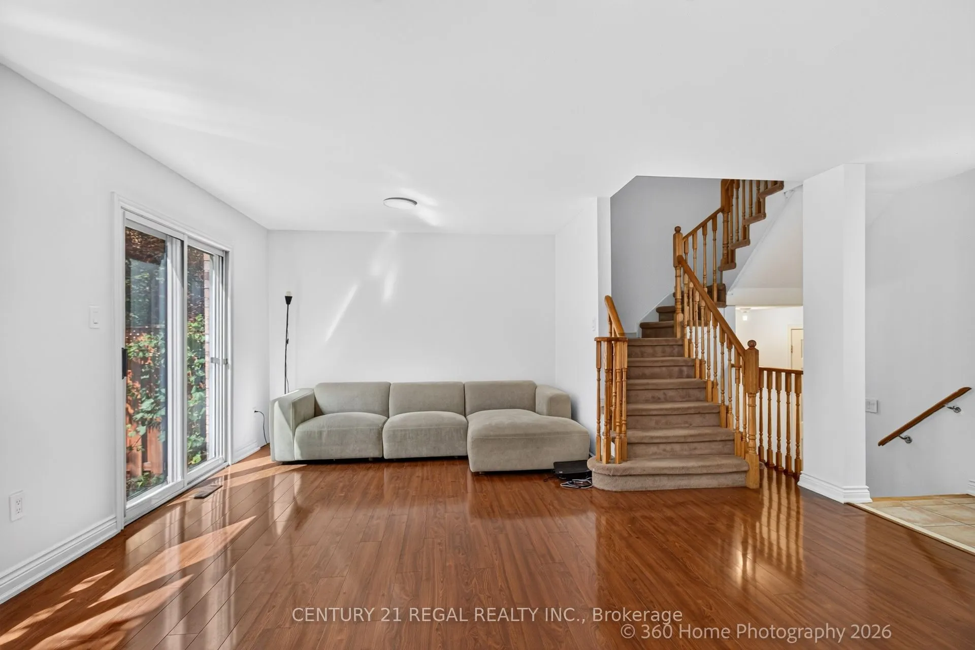 352 Flagstone Way
