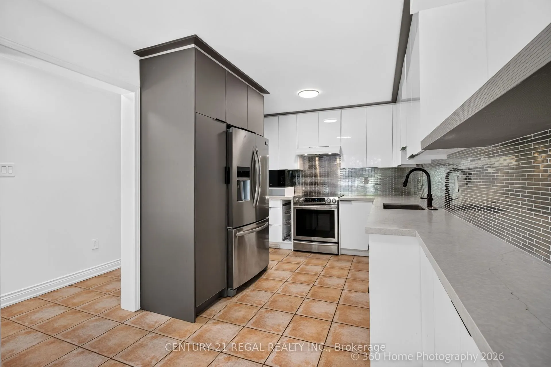 352 Flagstone Way