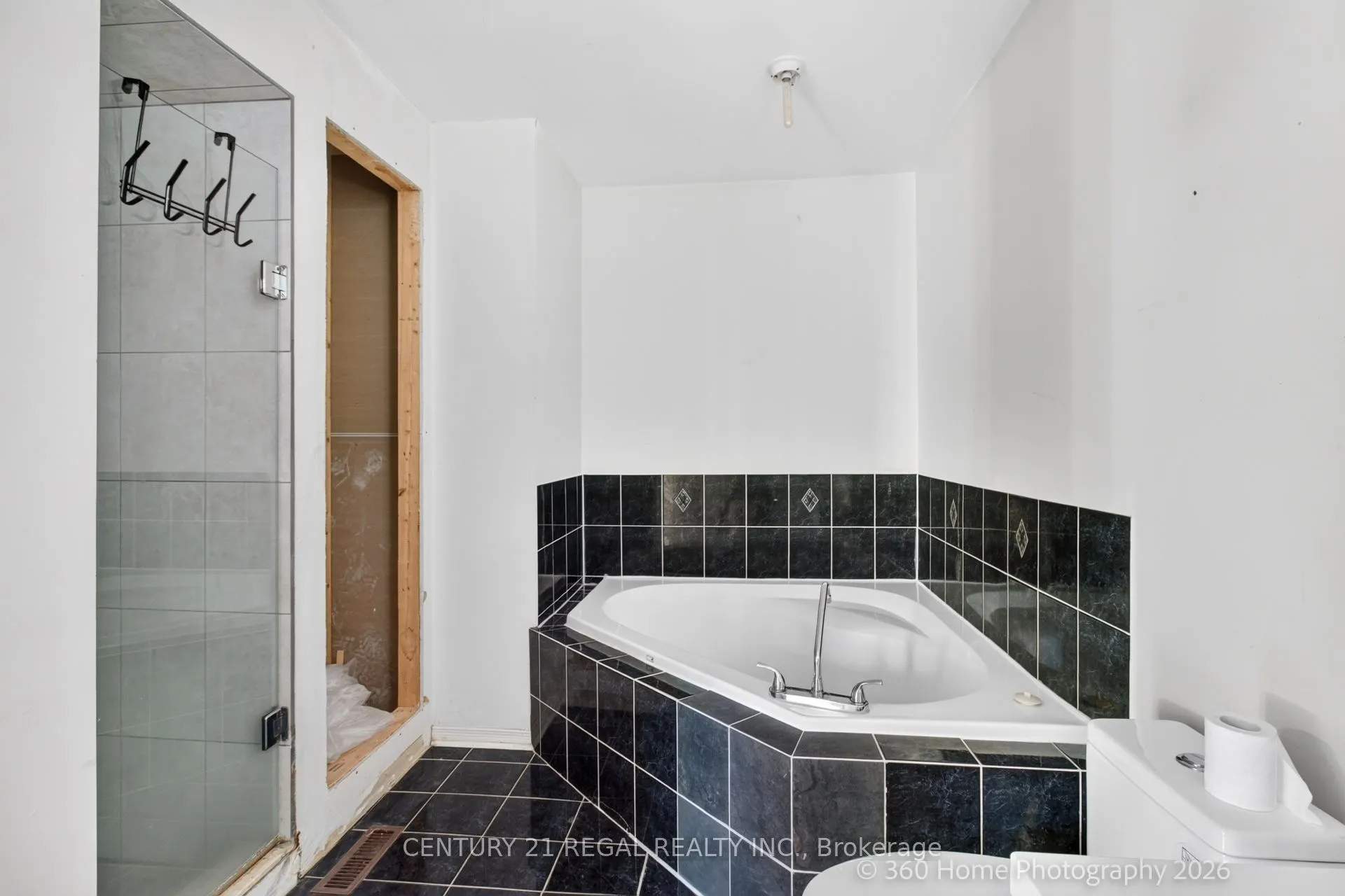 352 Flagstone Way