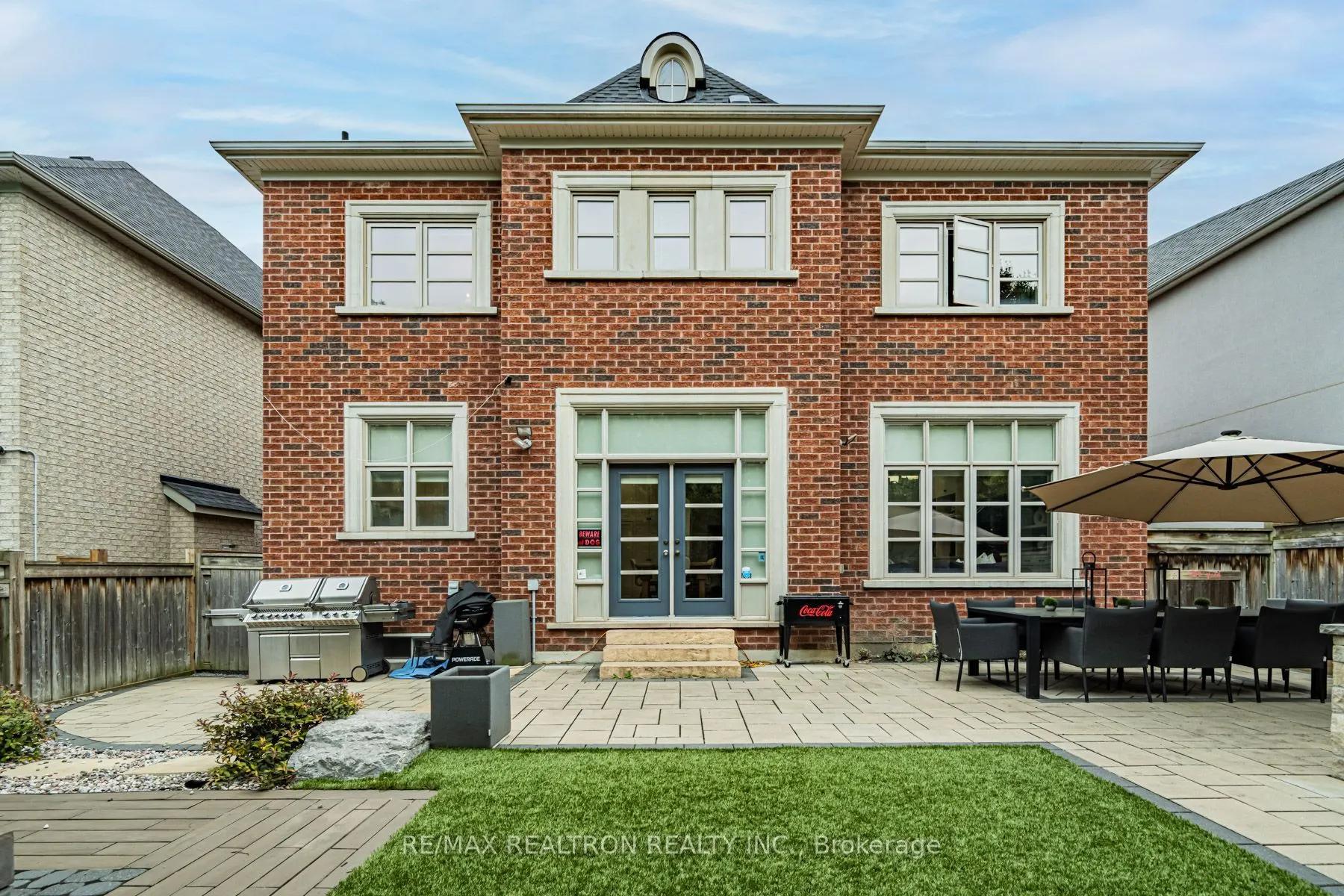 95 Woodvalley Crescent
