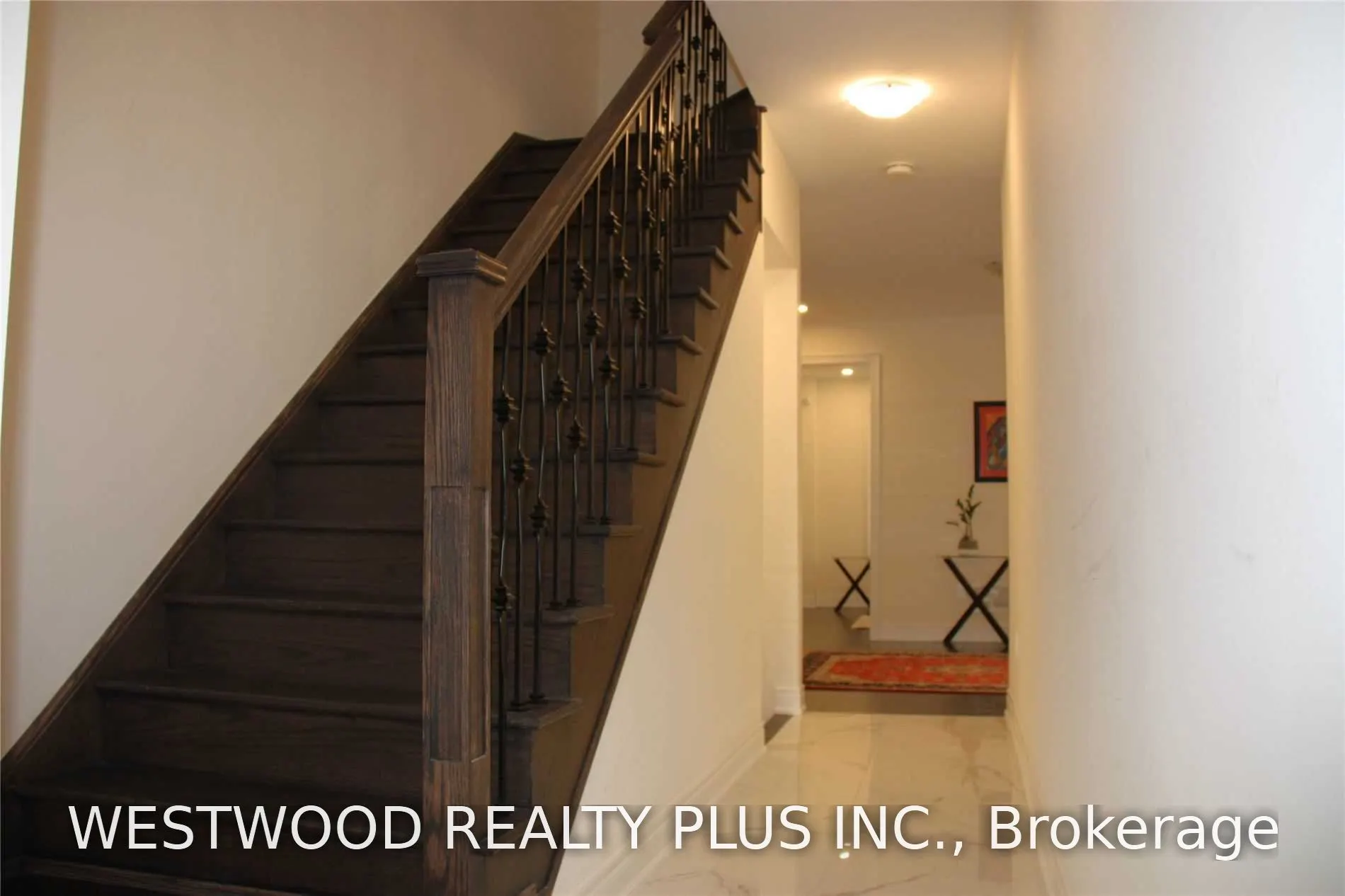 259 Walter English Drive #Top 2 Floors